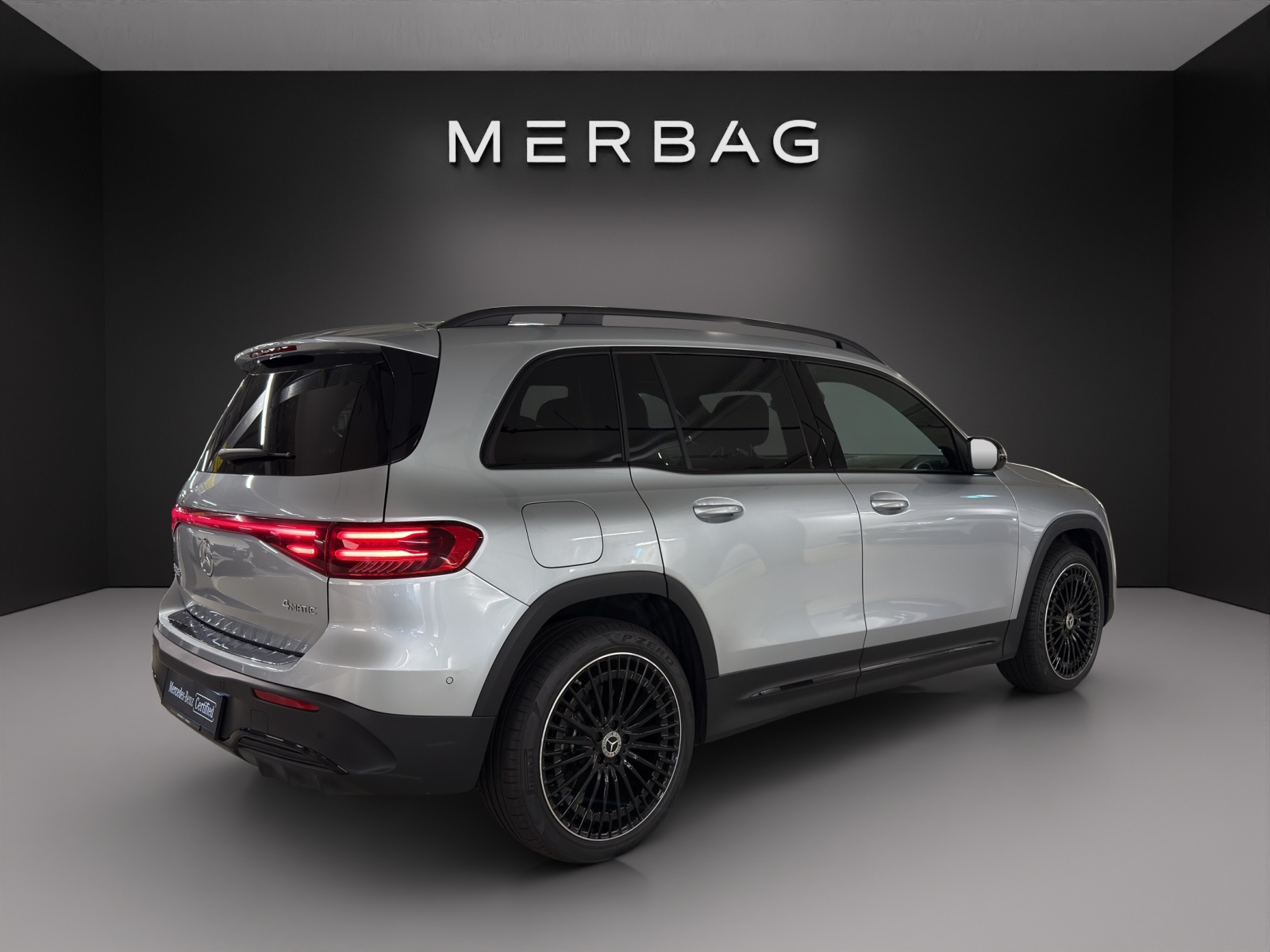 MERCEDES-BENZ EQB 350 66,5 kWh 4Matic Swiss Star-image-2