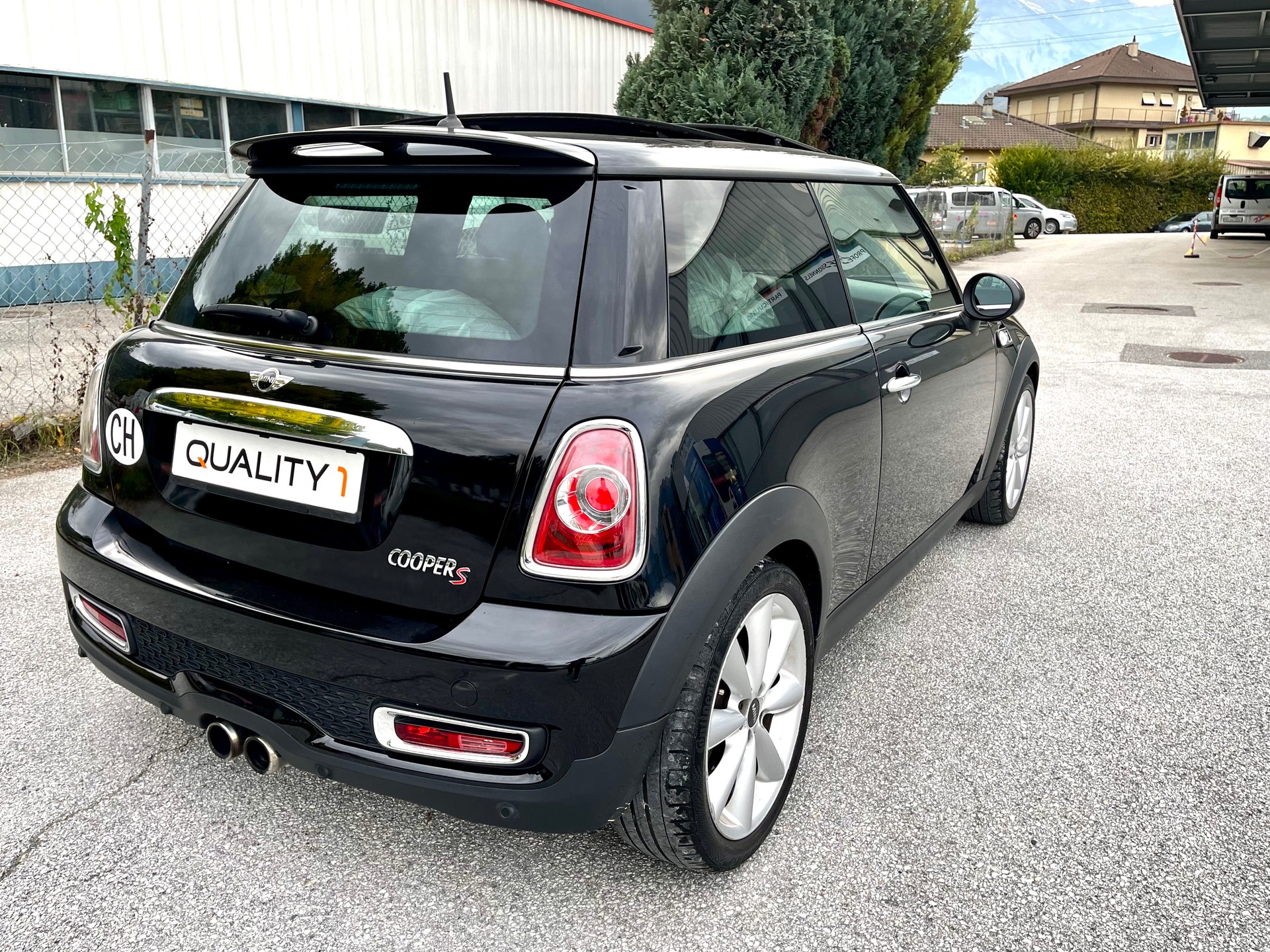 MINI Cooper S-image-16