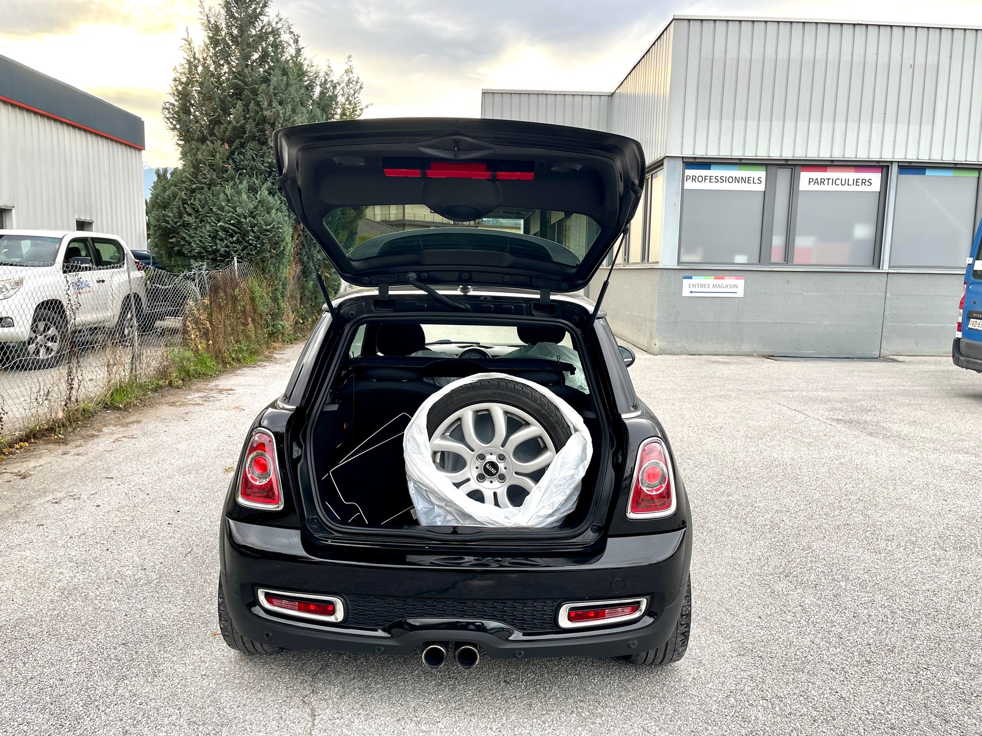 MINI Cooper S-image-4