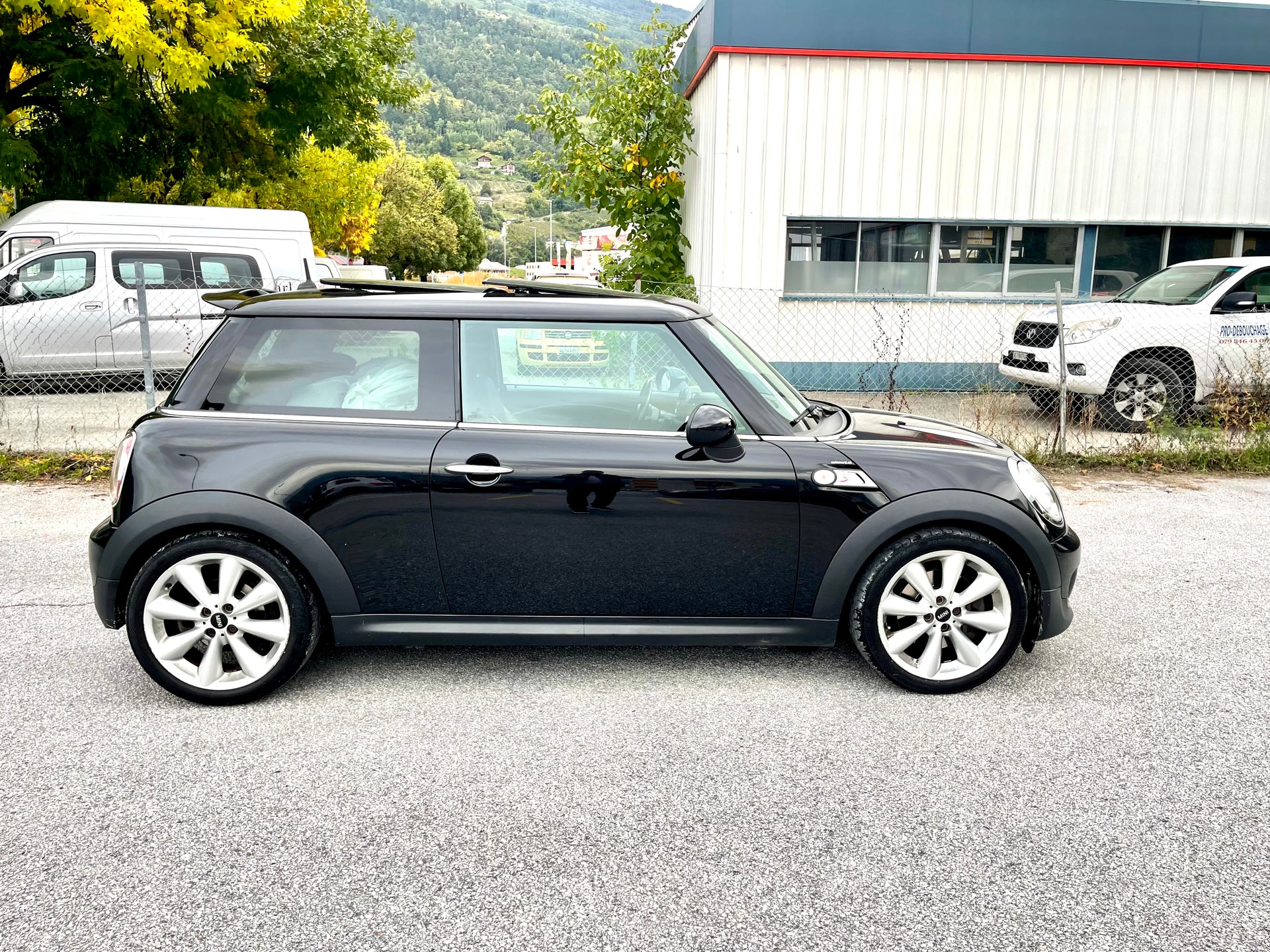 MINI Cooper S-image-19