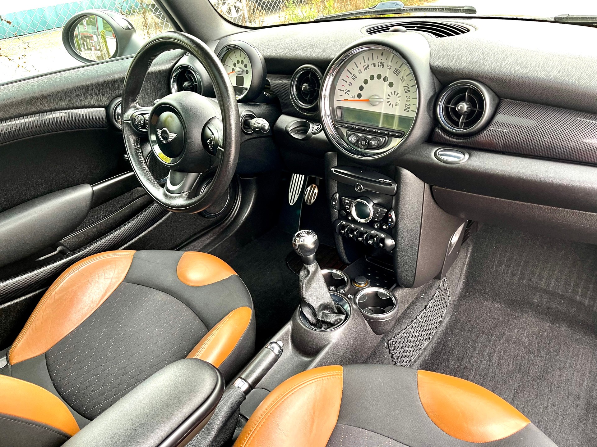 MINI Cooper S-image-1