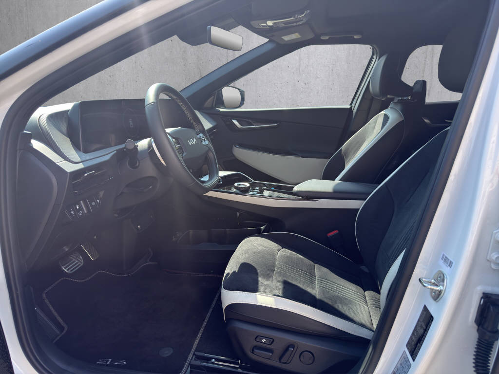 KIA EV6 77 kWh GT-Line 4x4-image-8