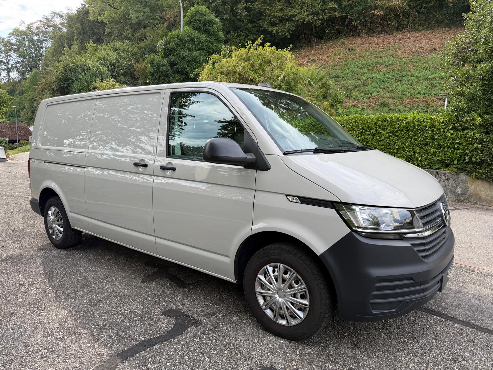 VW 2.0 TDI 110 Entry Langer Radstand (3400)-image-0