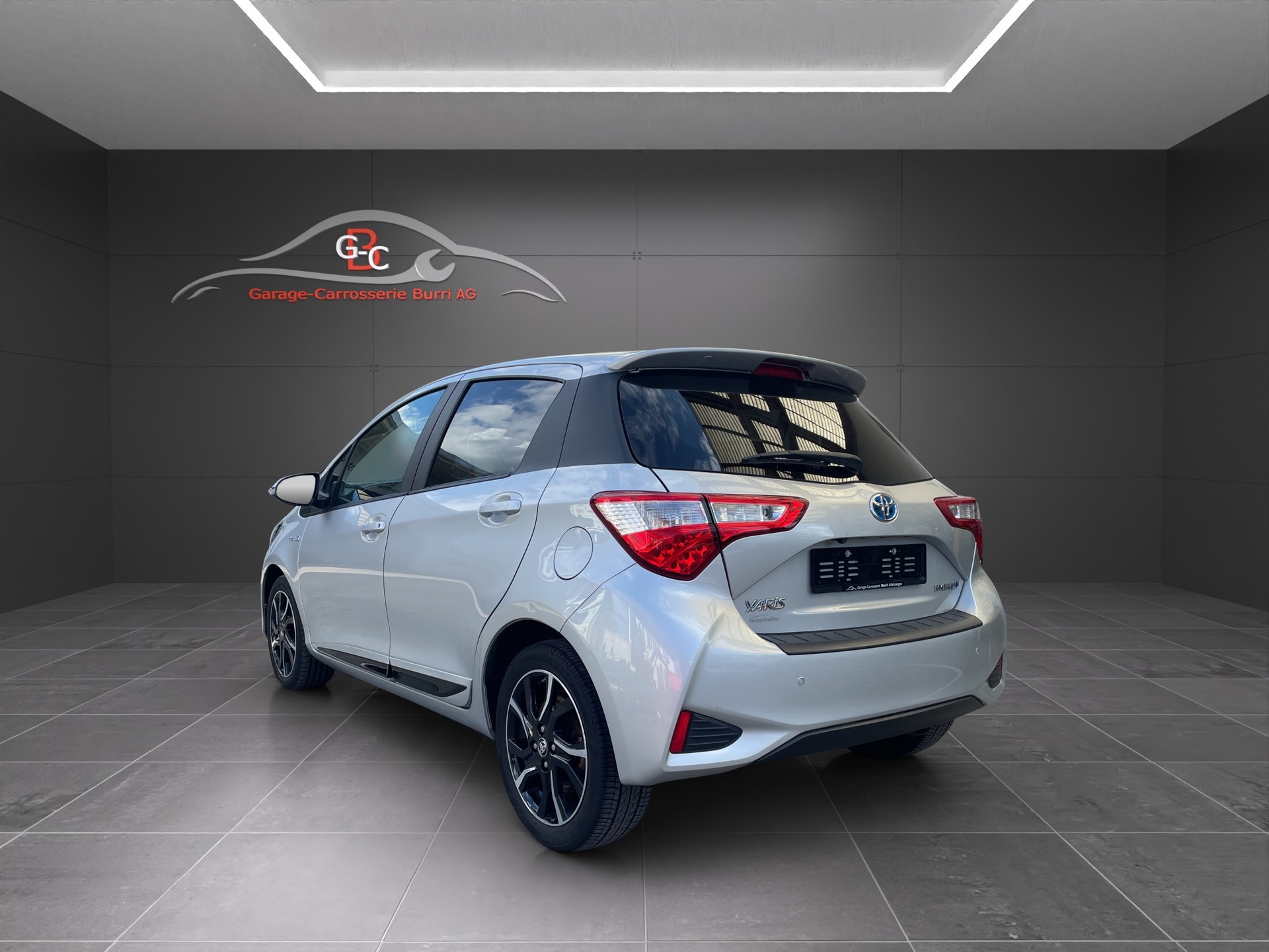 TOYOTA Yaris 1.5 VVT-i Hybrid Trend e-CVT-image-5