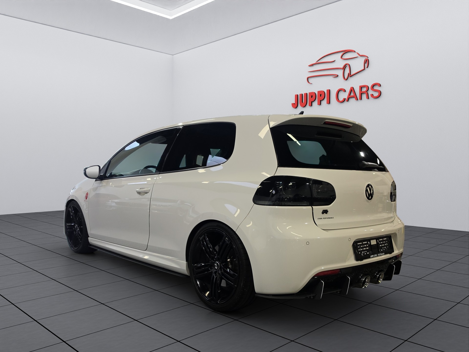 VW Golf 2.0 TSI R 4Motion DSG-image-2