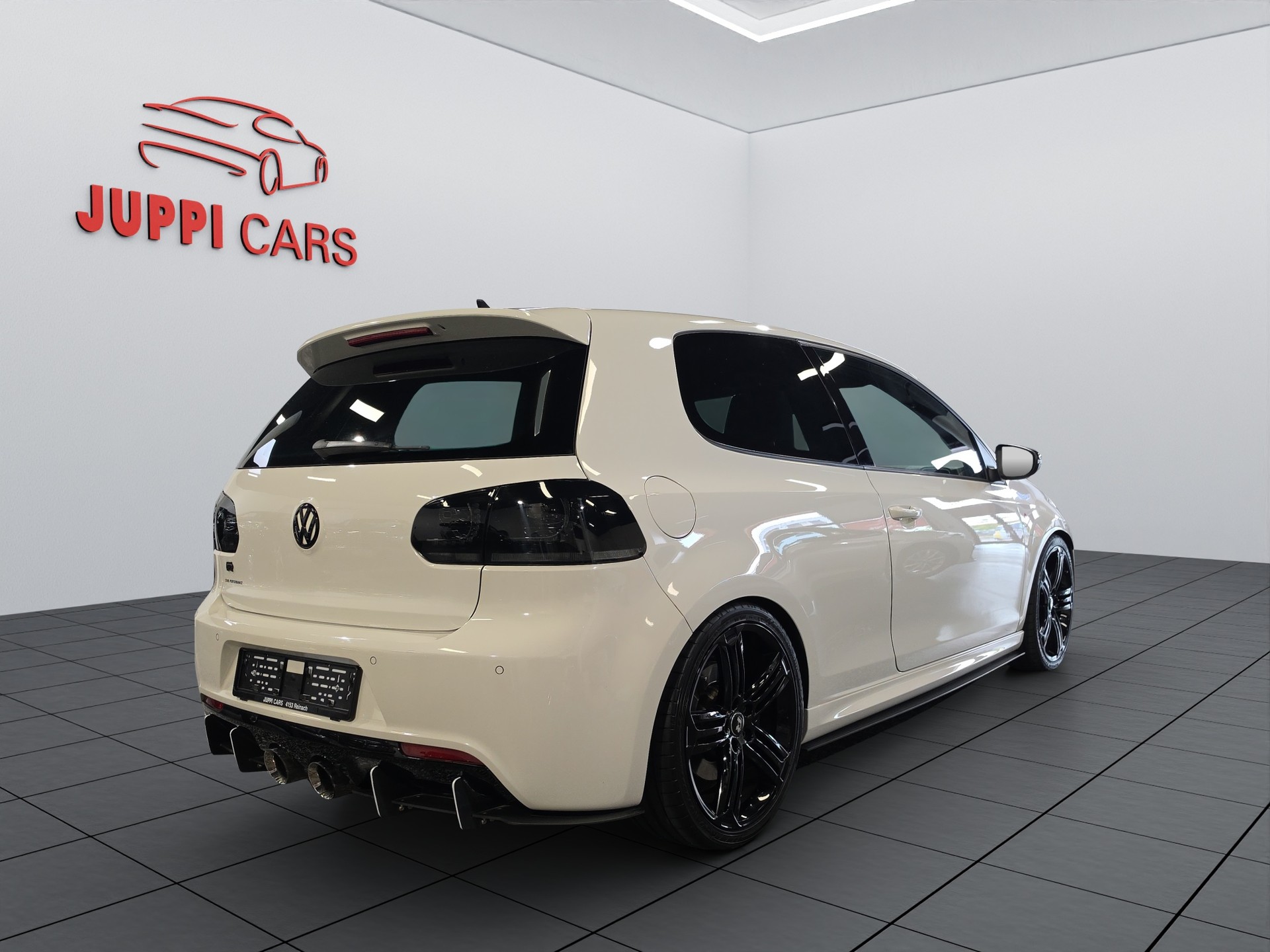 VW Golf 2.0 TSI R 4Motion DSG-image-4