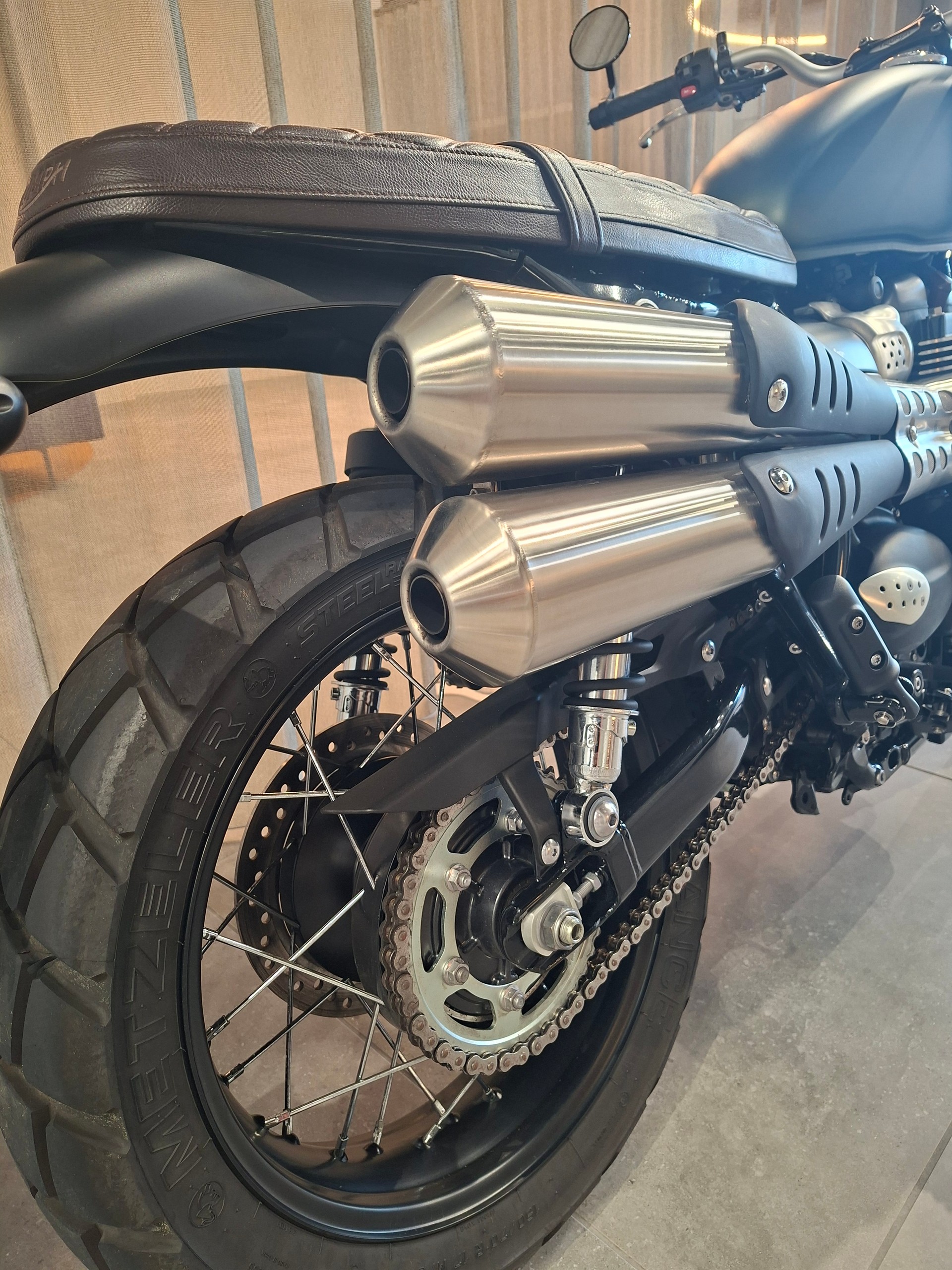 TRIUMPH Street Scrambler 900-image-6