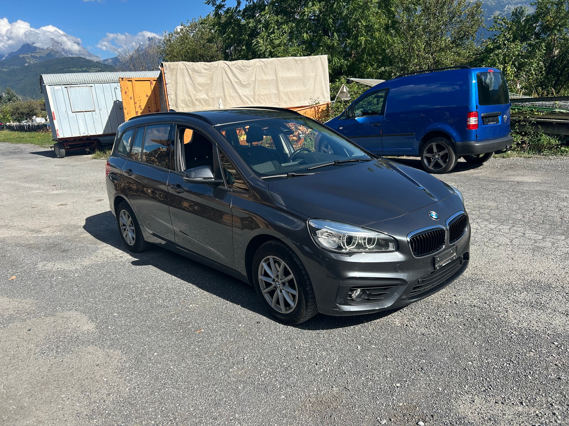 BMW 218d Gran Tourer Steptronic-image-1