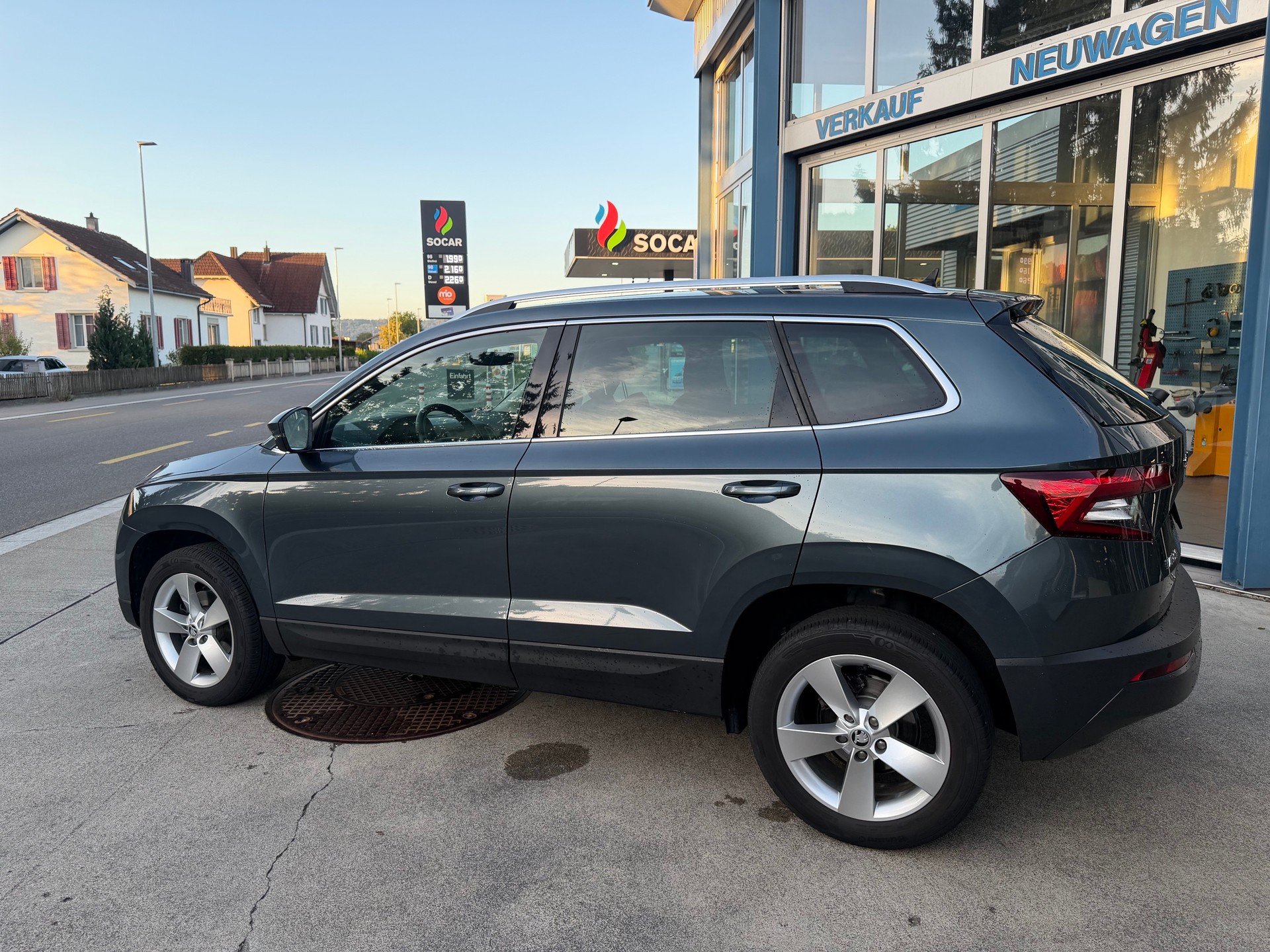 SKODA Karoq 1.5 TSI ACT Style DSG-image-4