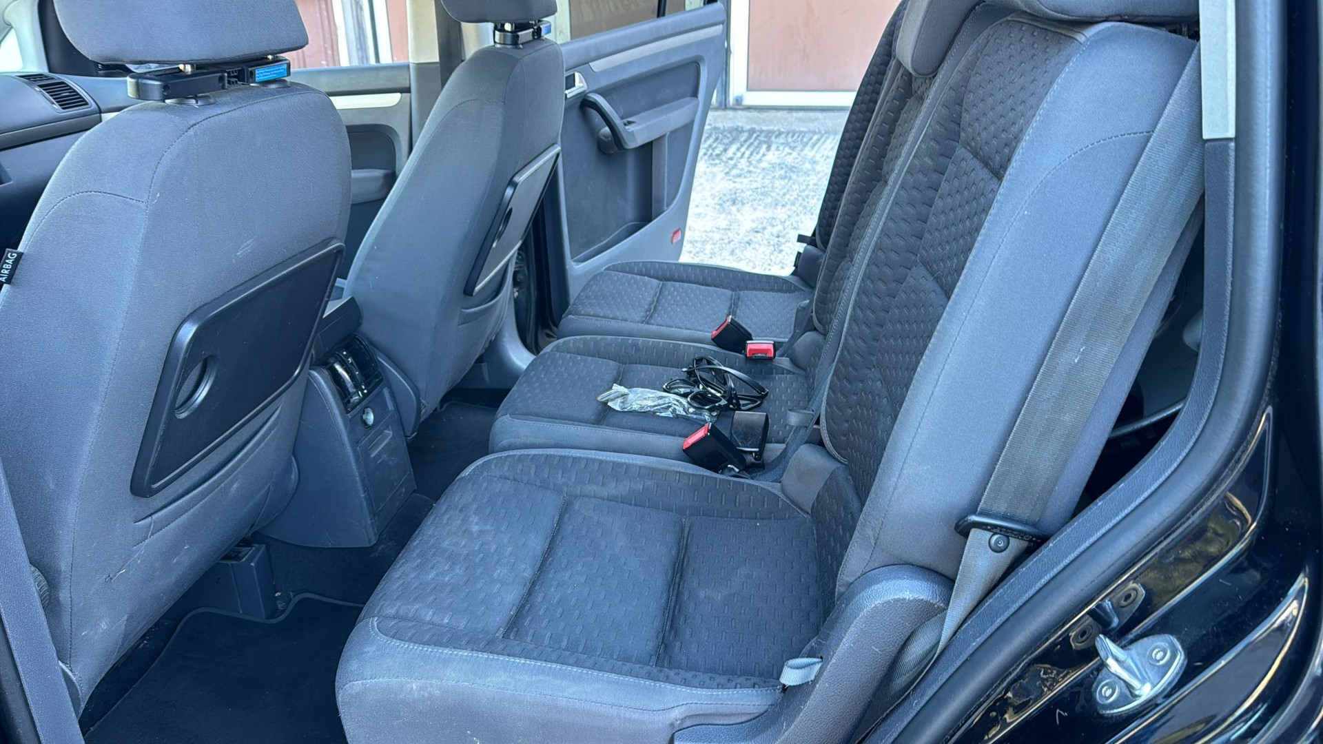 VW Touran 2.0 TDI Trendline-image-6