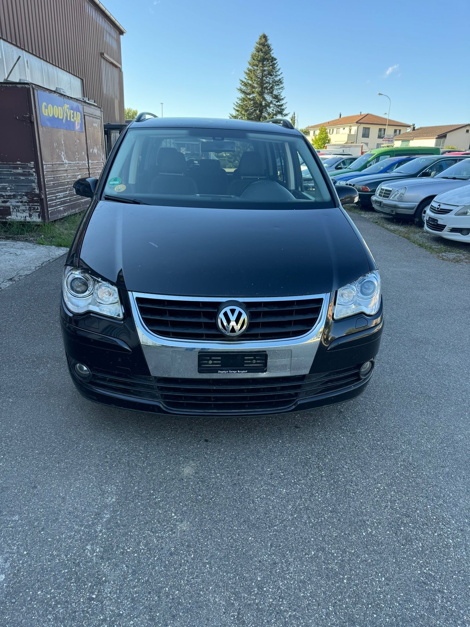 VW Touran 2.0 TDI Trendline-image-3