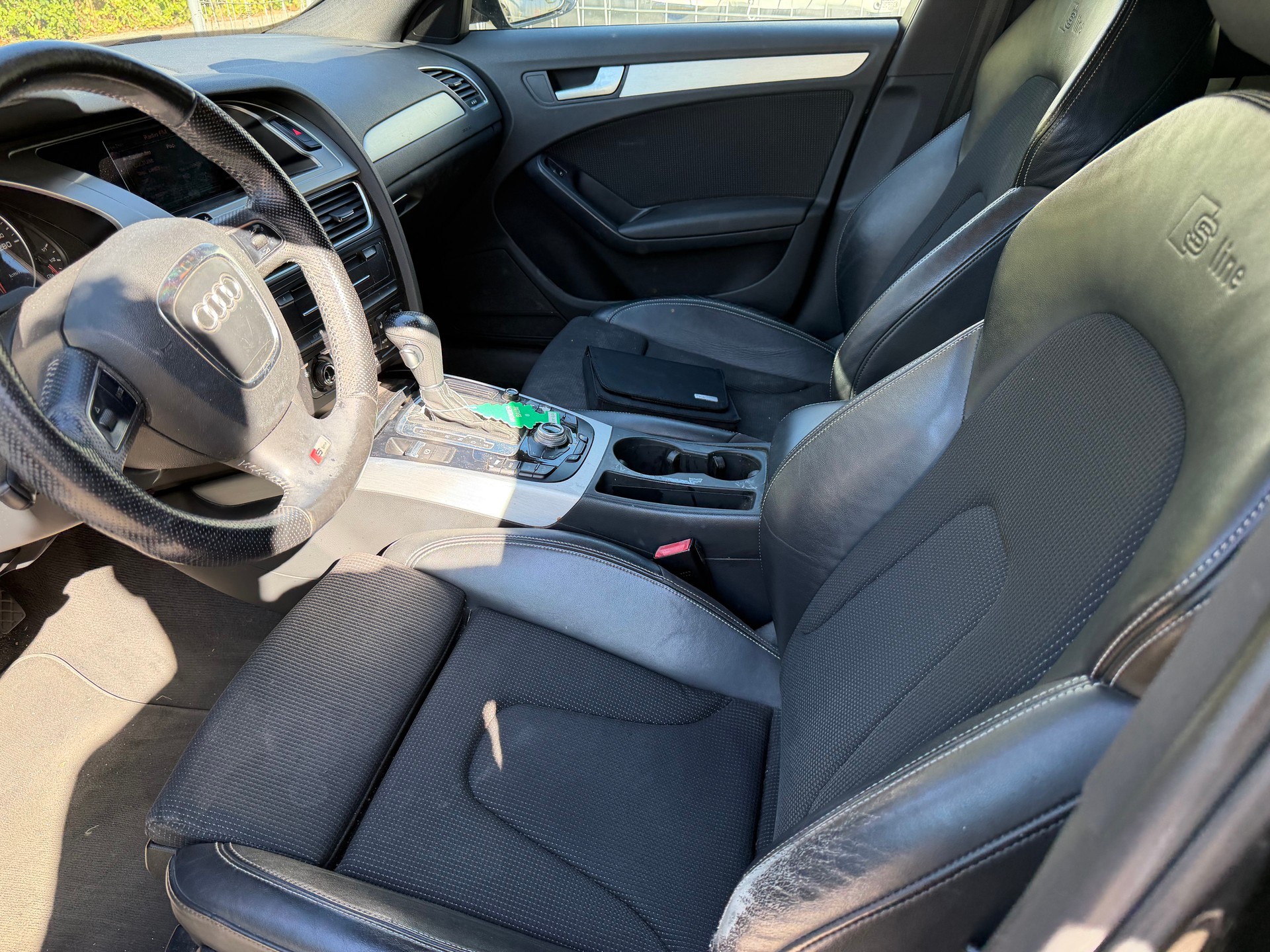 AUDI A4 Avant 2.0 TFSI Style multitronic-image-6