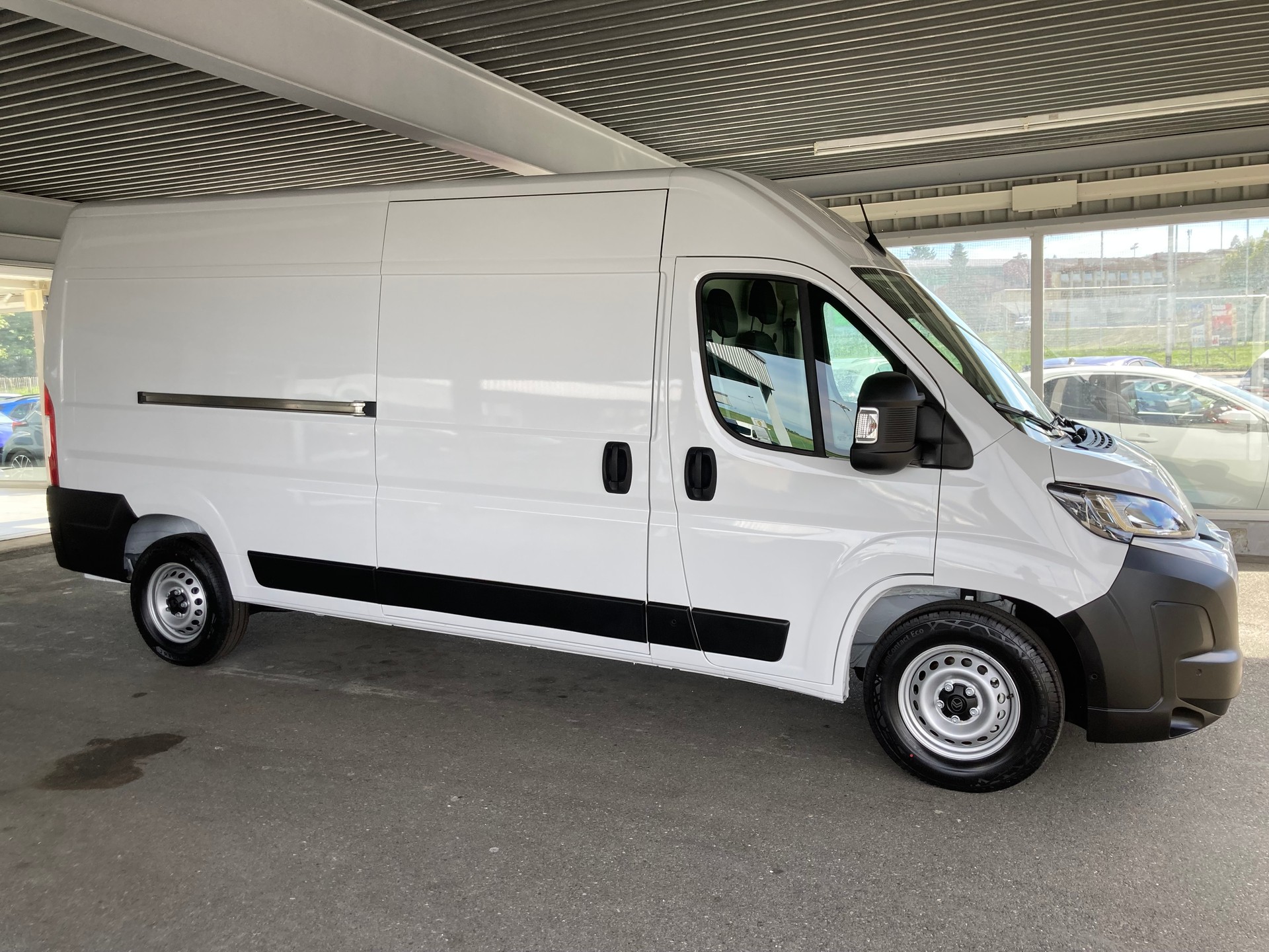 CITROEN Jumper 35+ 2.2 BlueHDi 180 L3H2 Automat Kasten-image-3