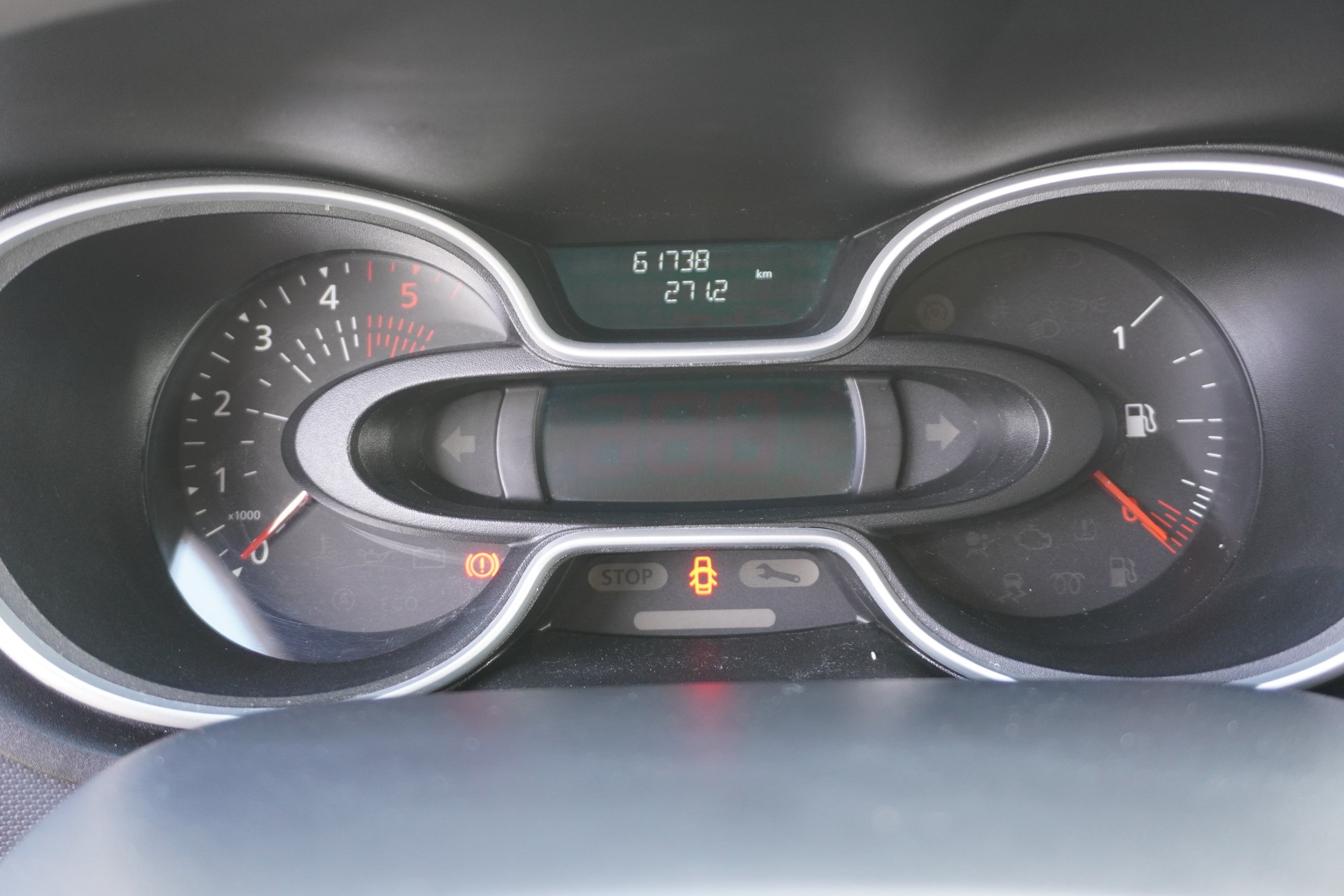 RENAULT Trafic 2.0 ENERGY dCi145 3.0t Business L2H2-image-23