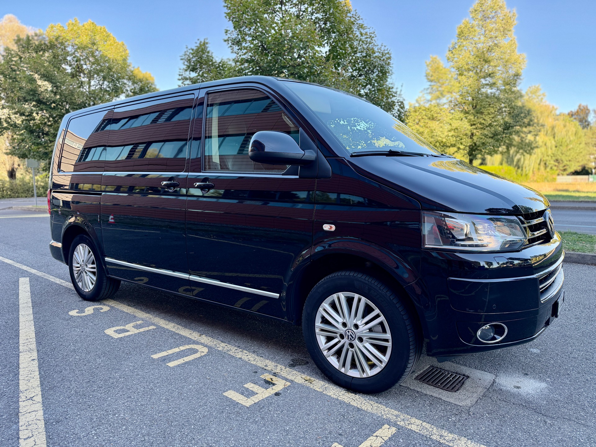 VW VW Multivan 2.0 TDI 7 places Full options 180ch-image-0