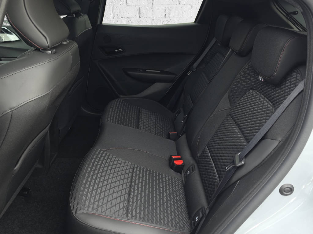 RENAULT Clio 1.8 E-Tech techno-image-9