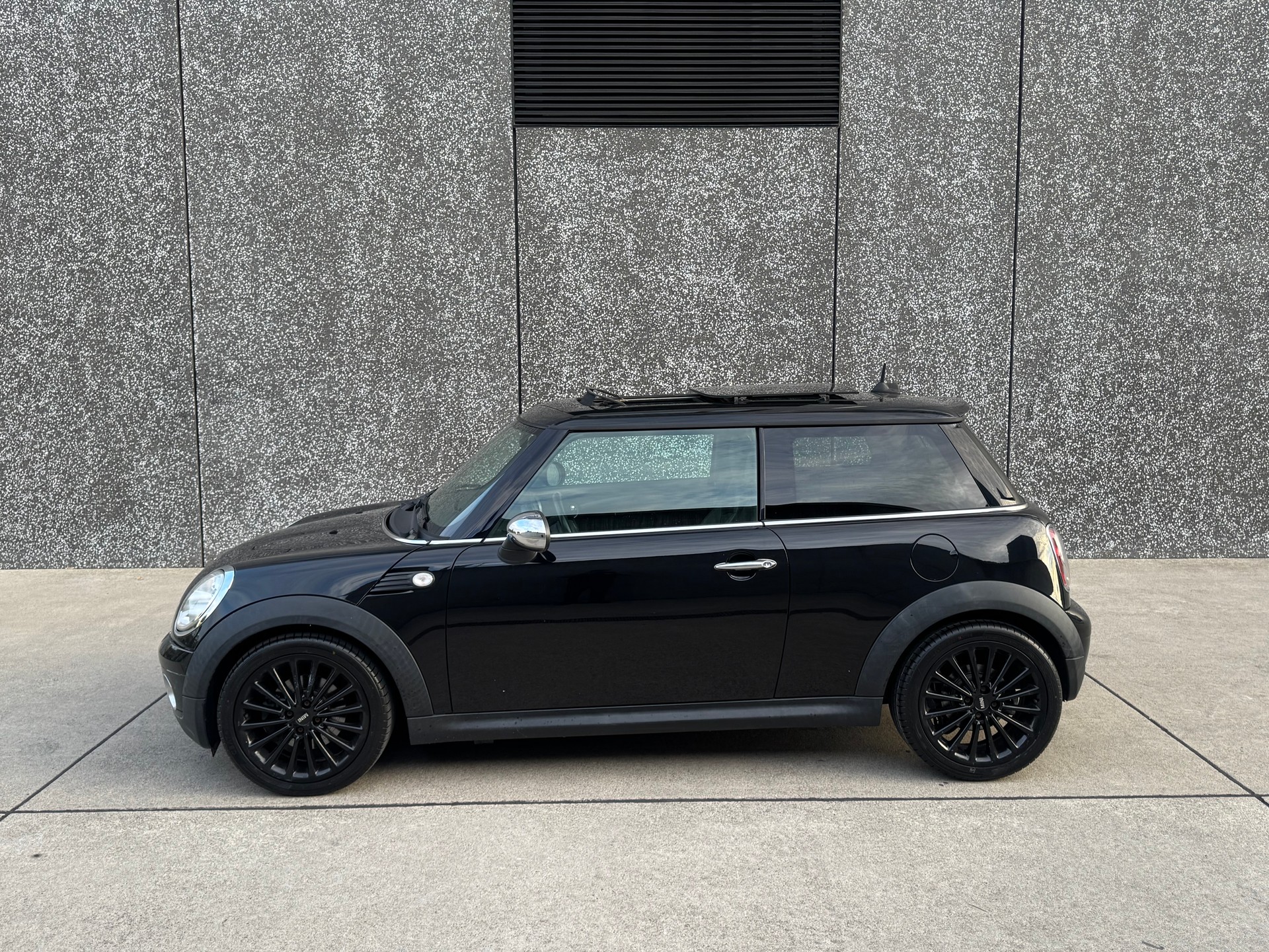 MINI Cooper-image-3