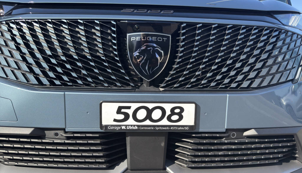 PEUGEOT 5008 1.2 Hybrid GT Exclusive-image-11