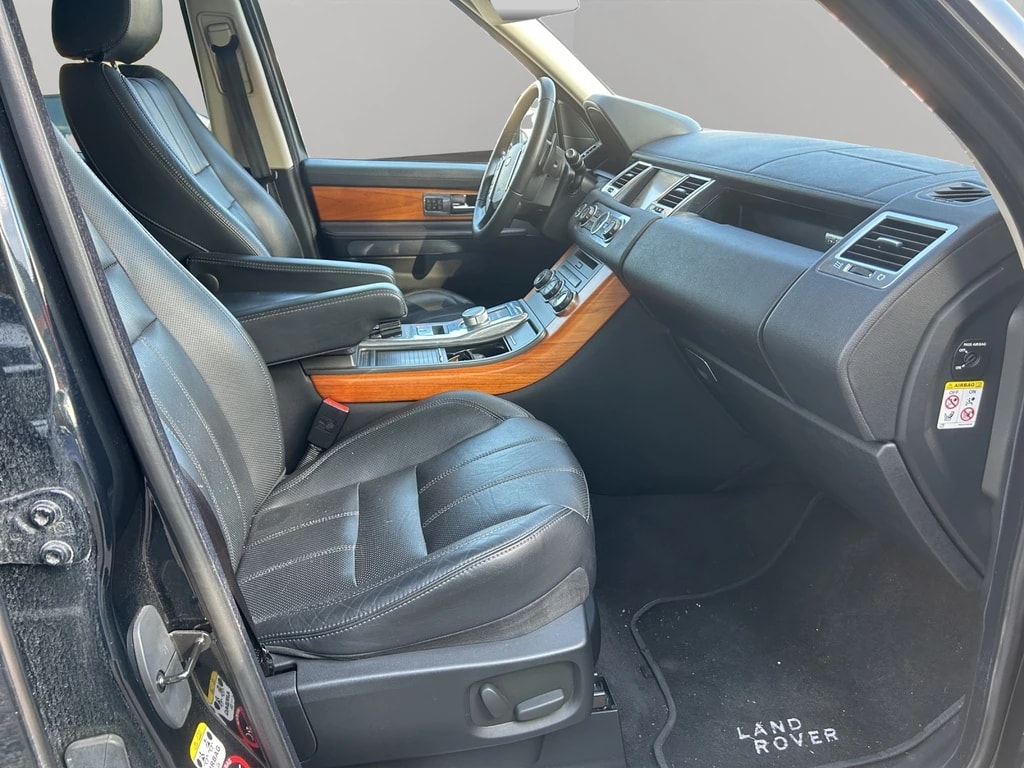 LAND ROVER Range Rover Sport 3.0 TDV6 SE Automatic-image-9