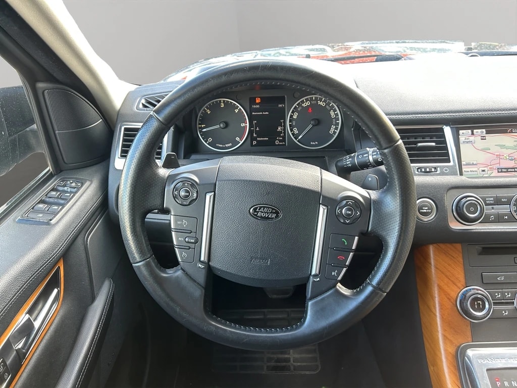 LAND ROVER Range Rover Sport 3.0 TDV6 SE Automatic-image-11