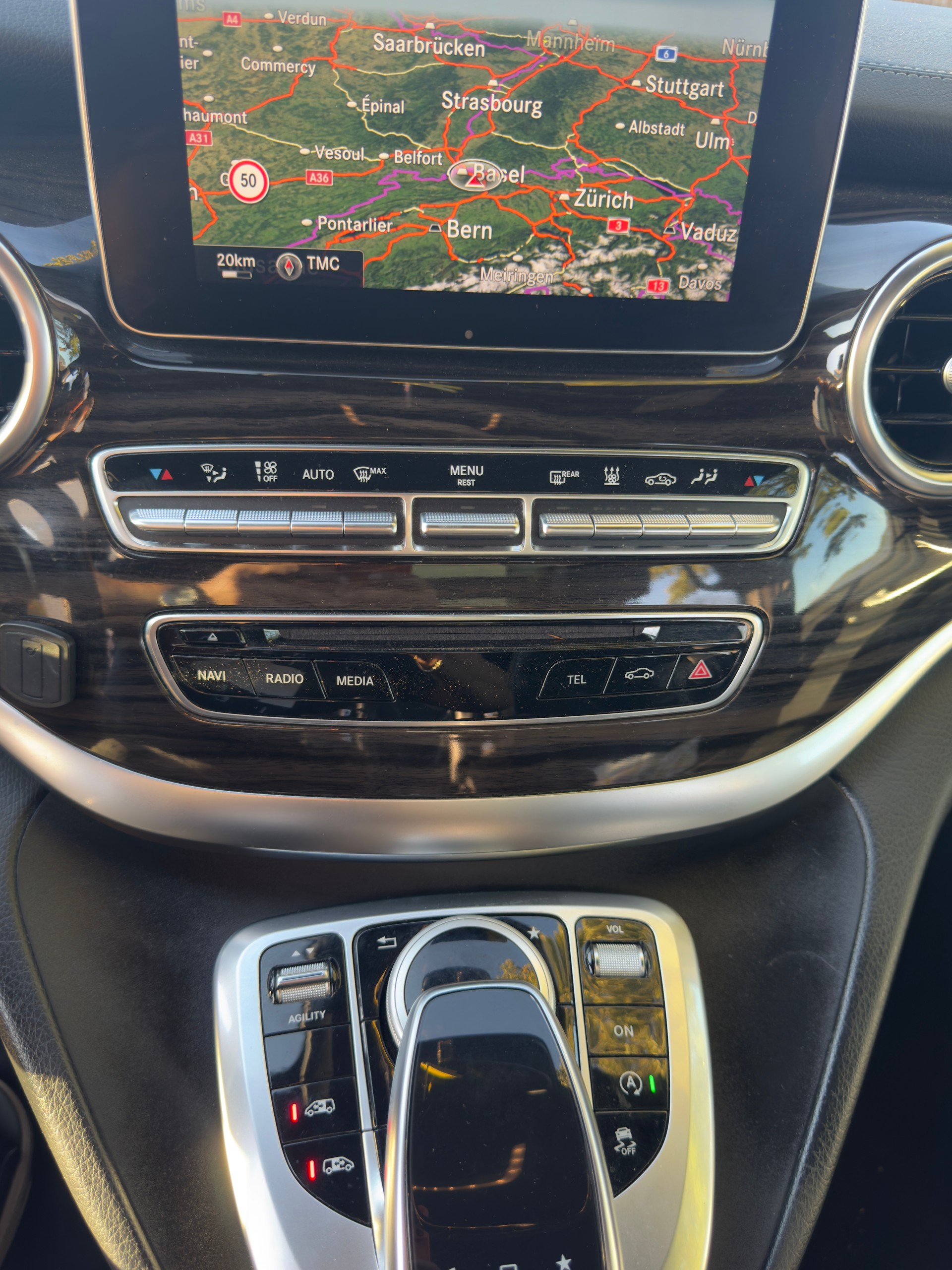 MERCEDES-BENZ V 250 d Swiss Edition lang 4Matic 7G-Tronic-image-9