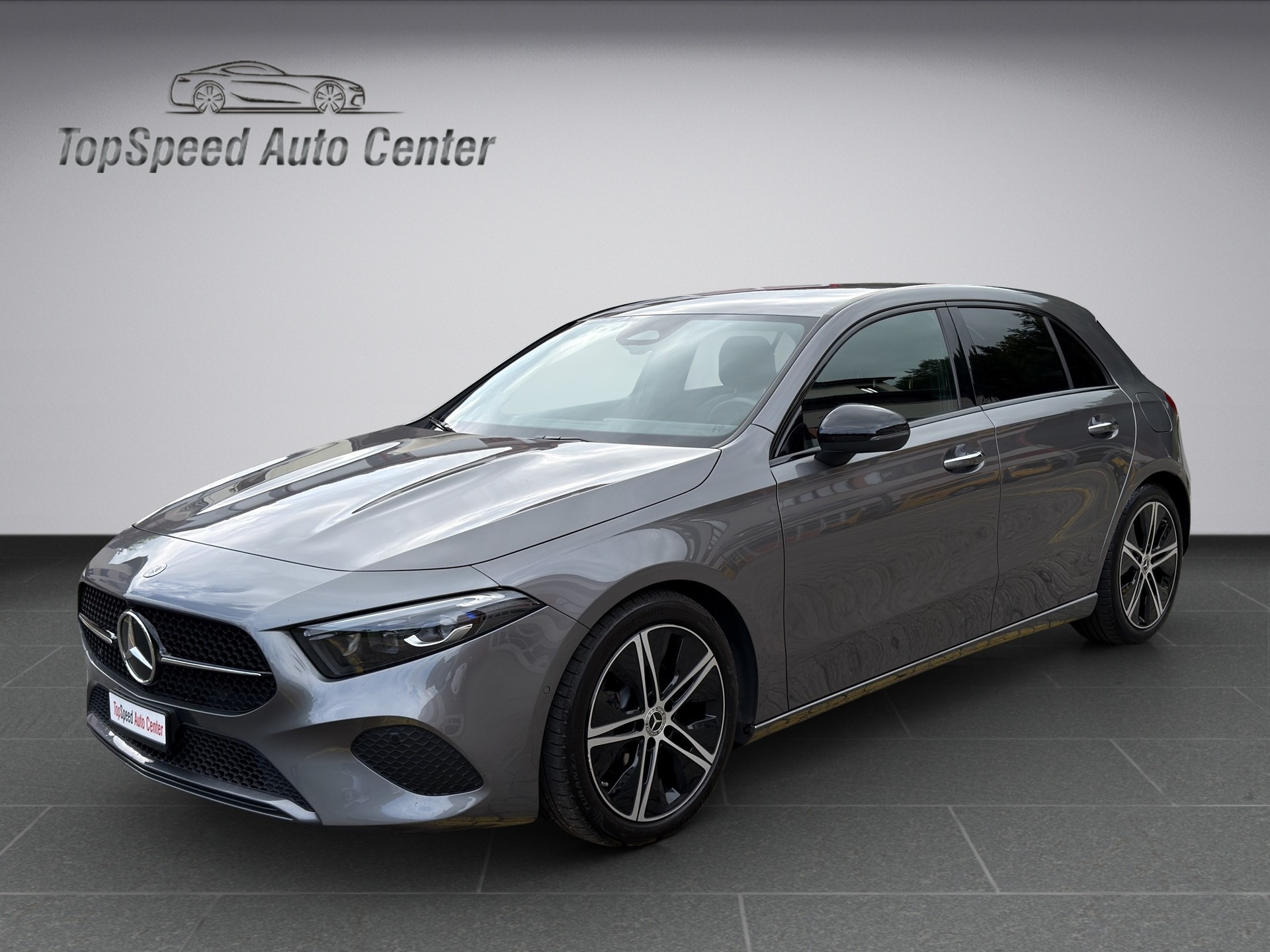 MERCEDES-BENZ A 180 7G-DCT-image-0