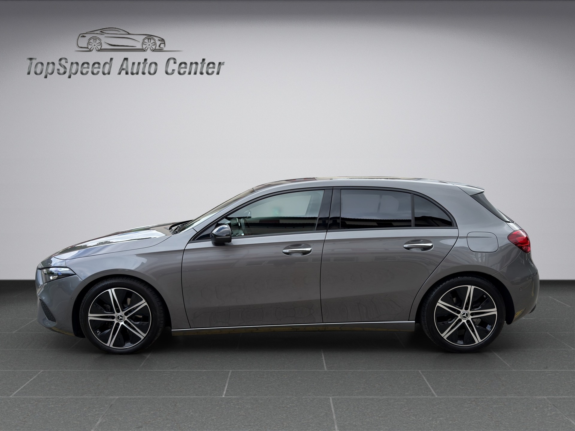 MERCEDES-BENZ A 180 7G-DCT-image-2