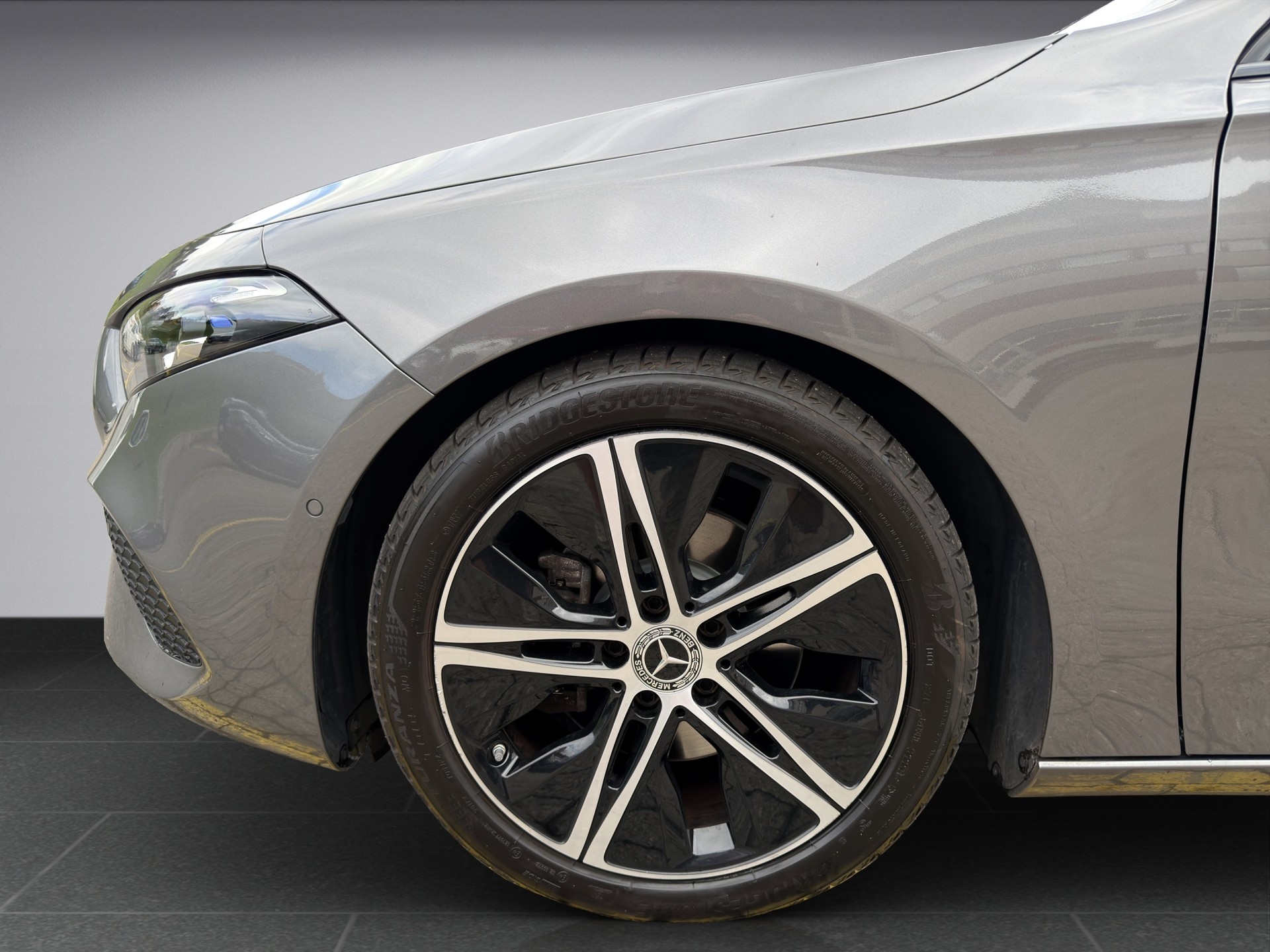 MERCEDES-BENZ A 180 7G-DCT-image-15