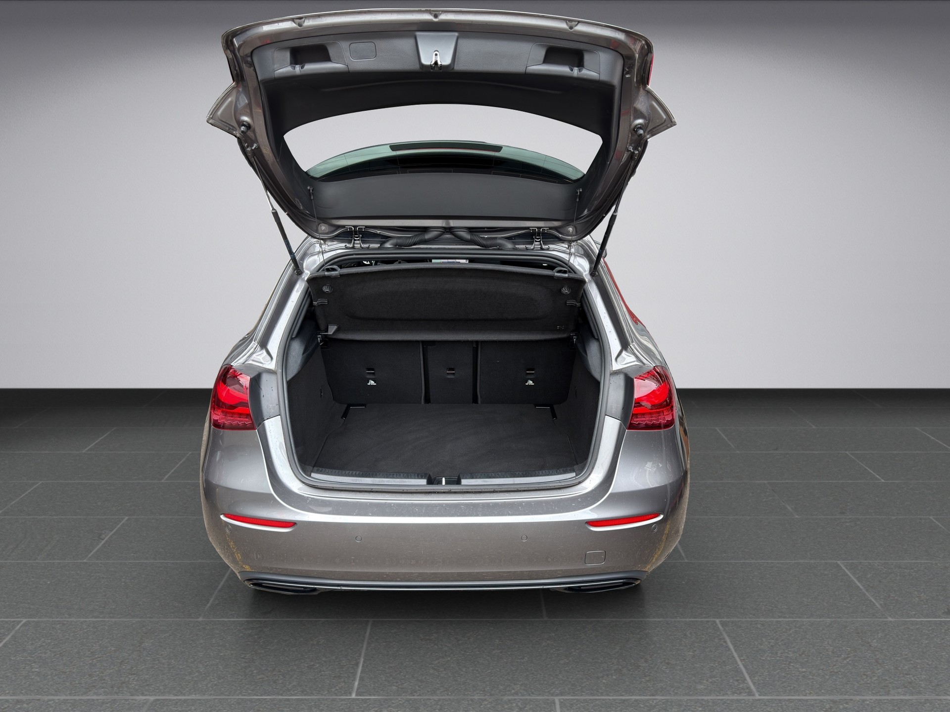 MERCEDES-BENZ A 180 7G-DCT-image-14
