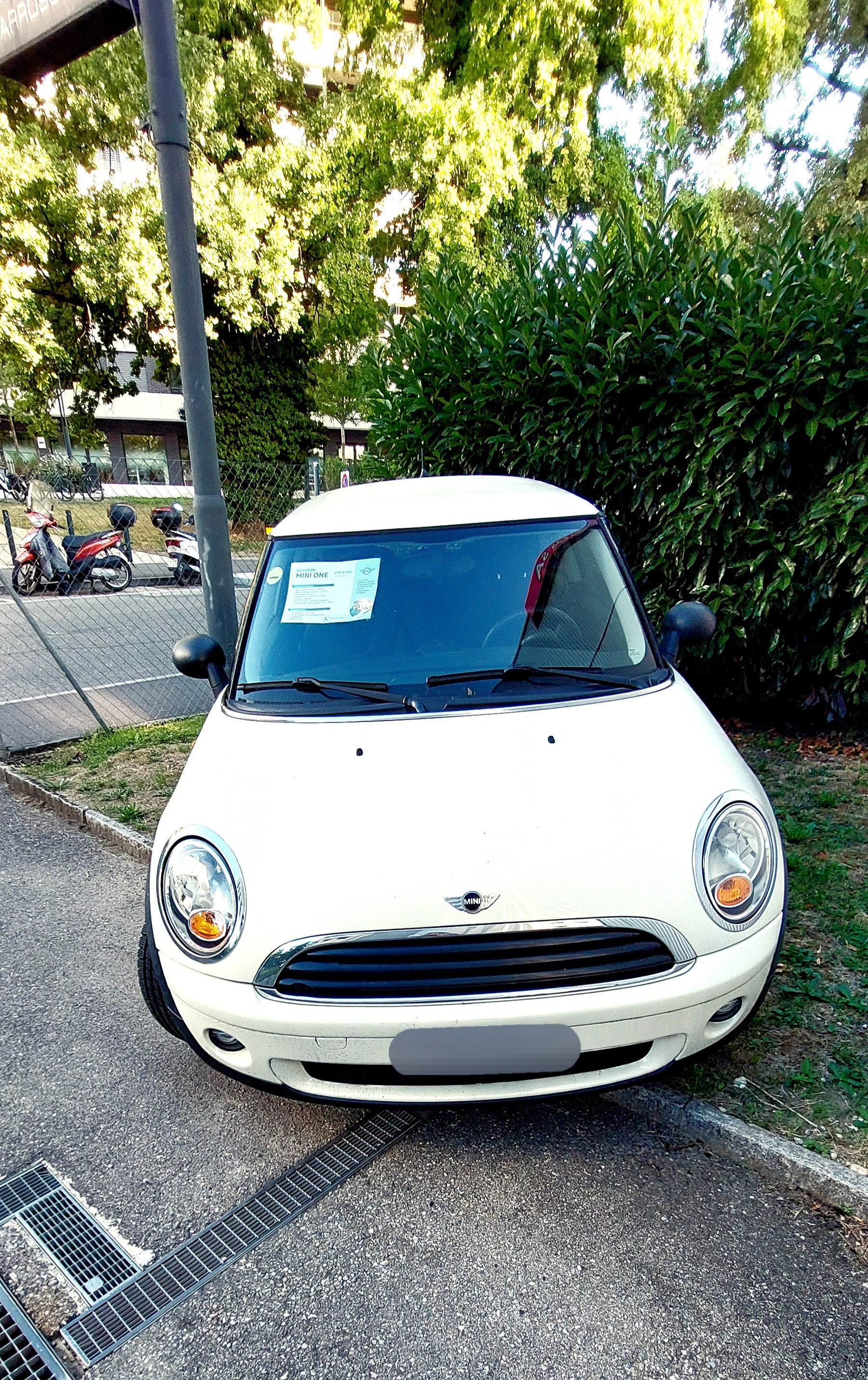 MINI 1.4i One-image-0