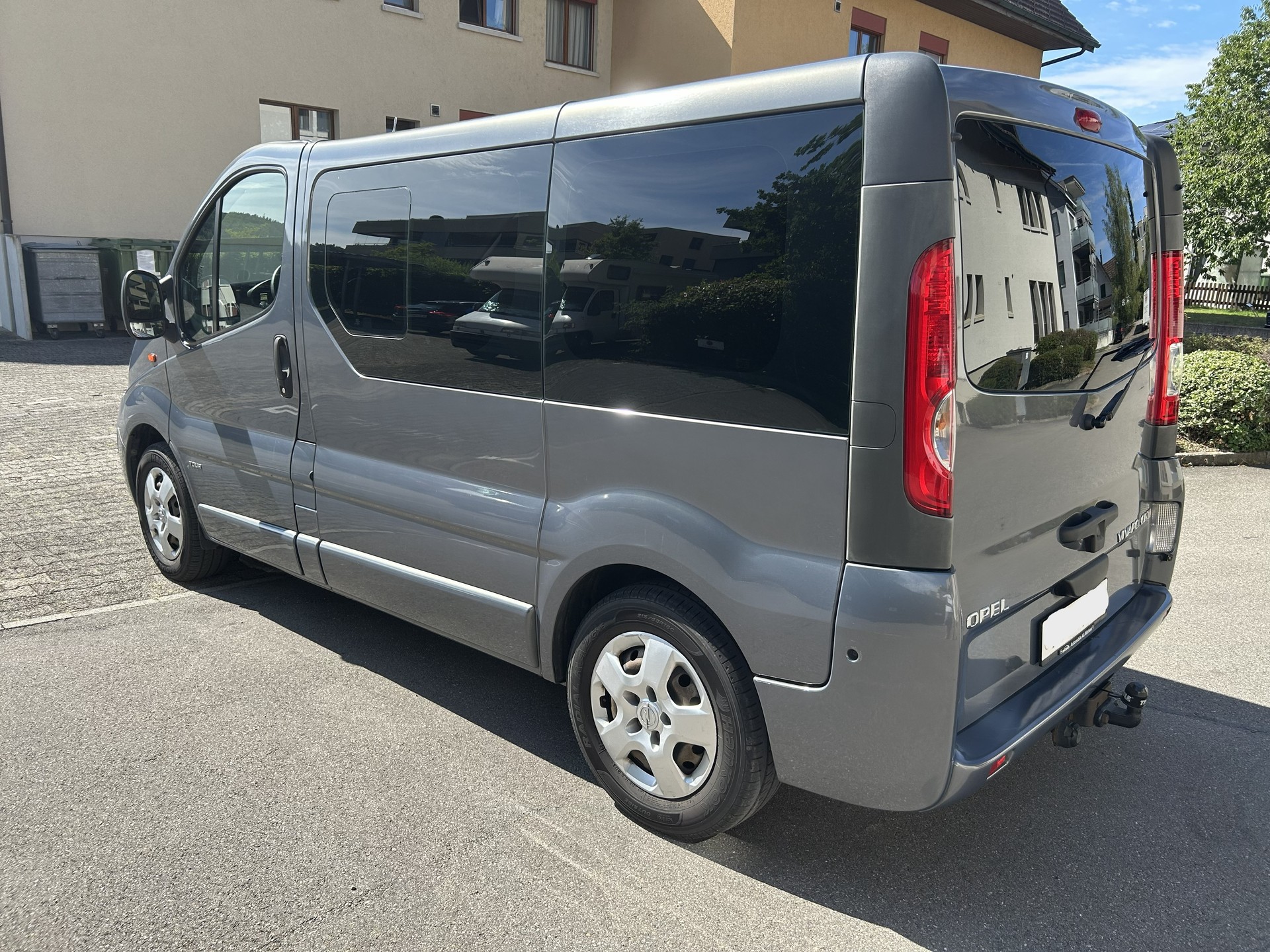 OPEL Vivaro 2.0 CDTI 114 Tour-image-3