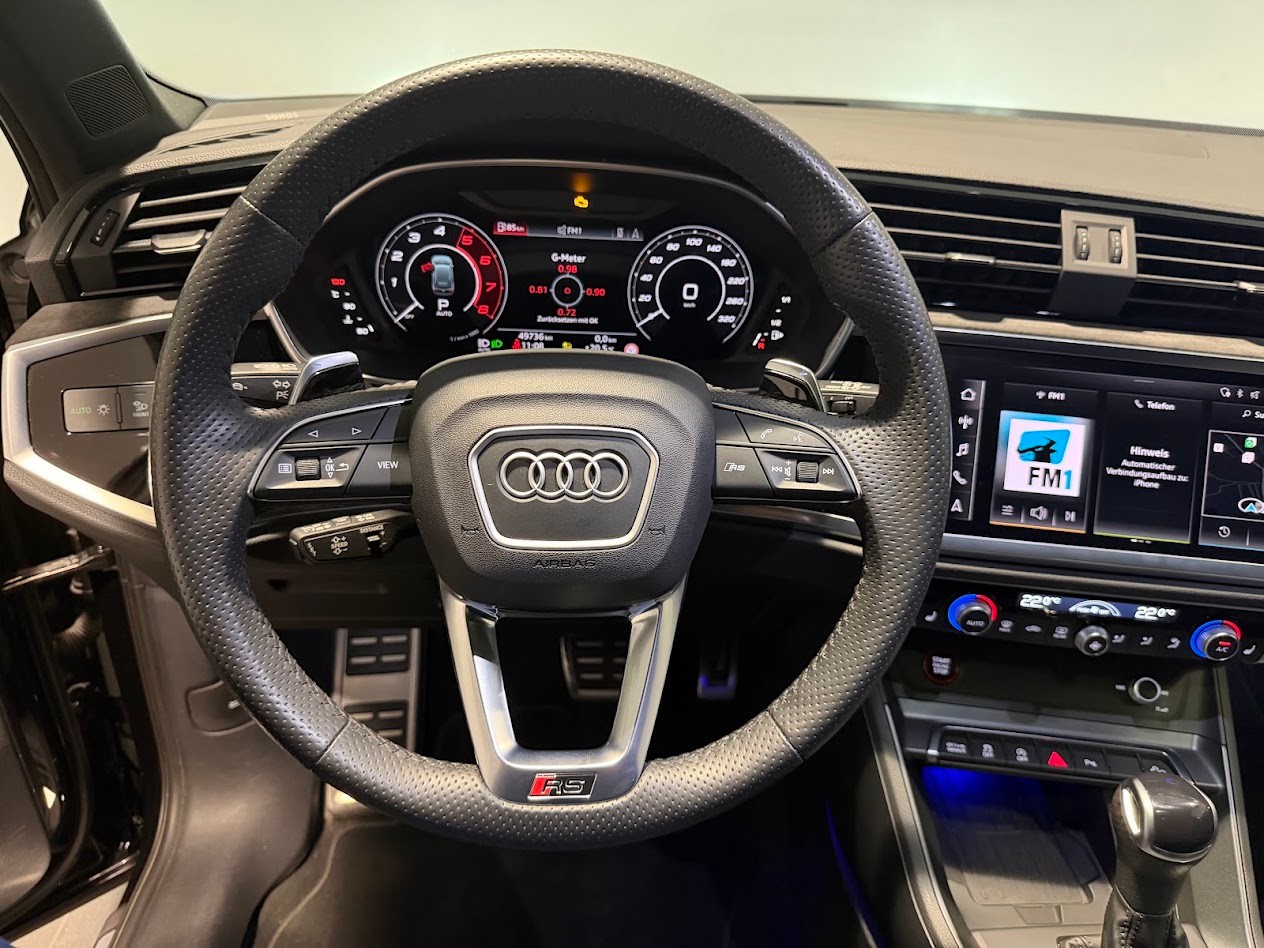 AUDI RS Q3 2.5 TFSI quattro S tronic-image-5