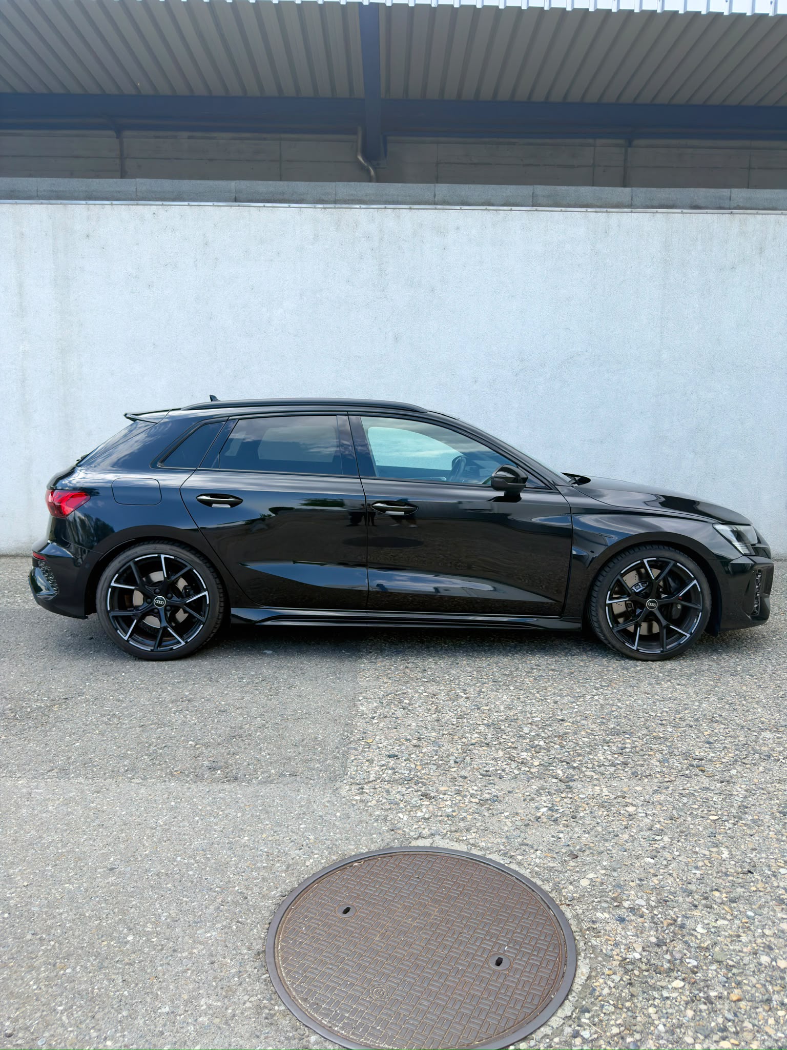 AUDI RS3 Sportback 2.5 TSI quattro S-tronic-image-1