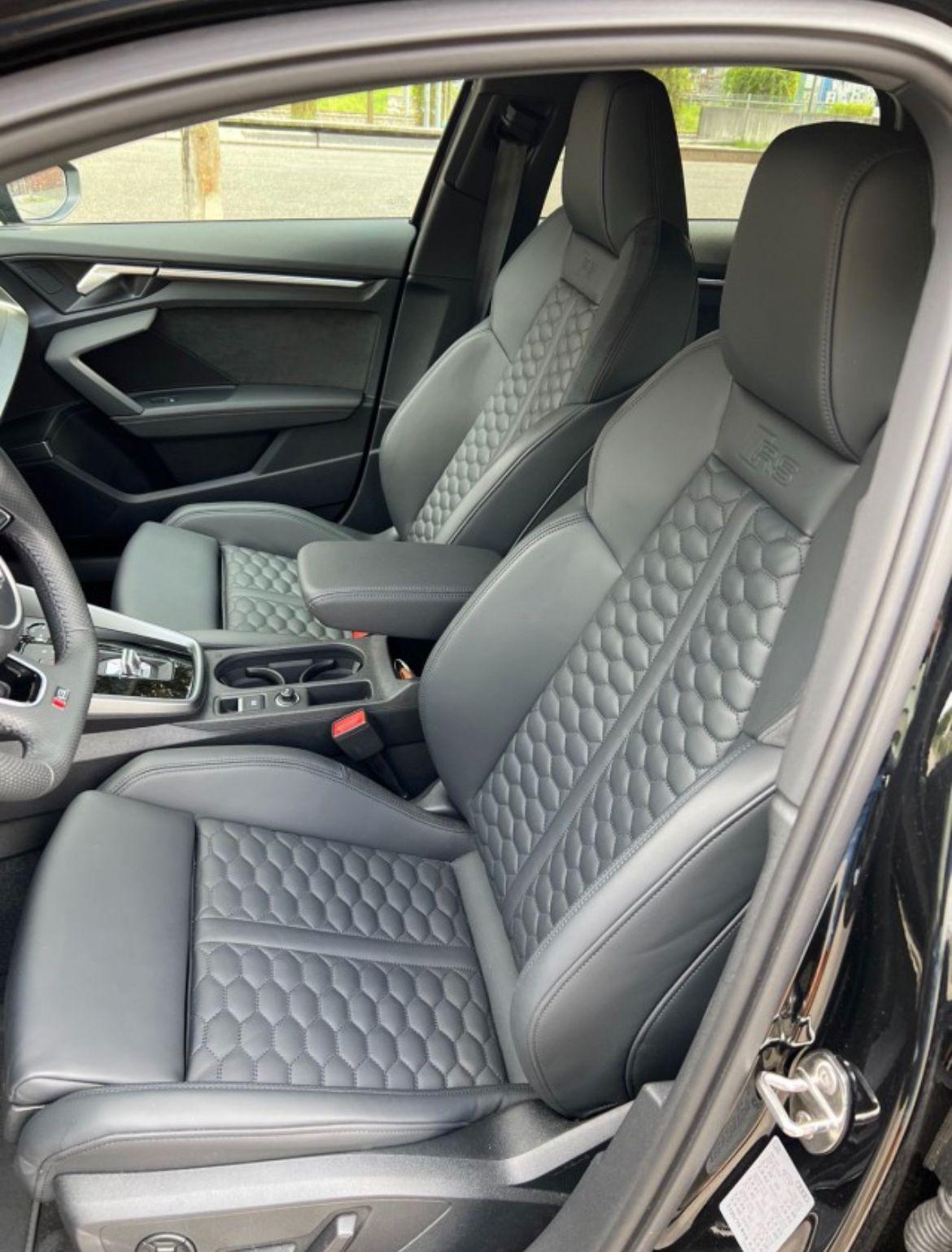 AUDI RS3 Sportback 2.5 TSI quattro S-tronic-image-3