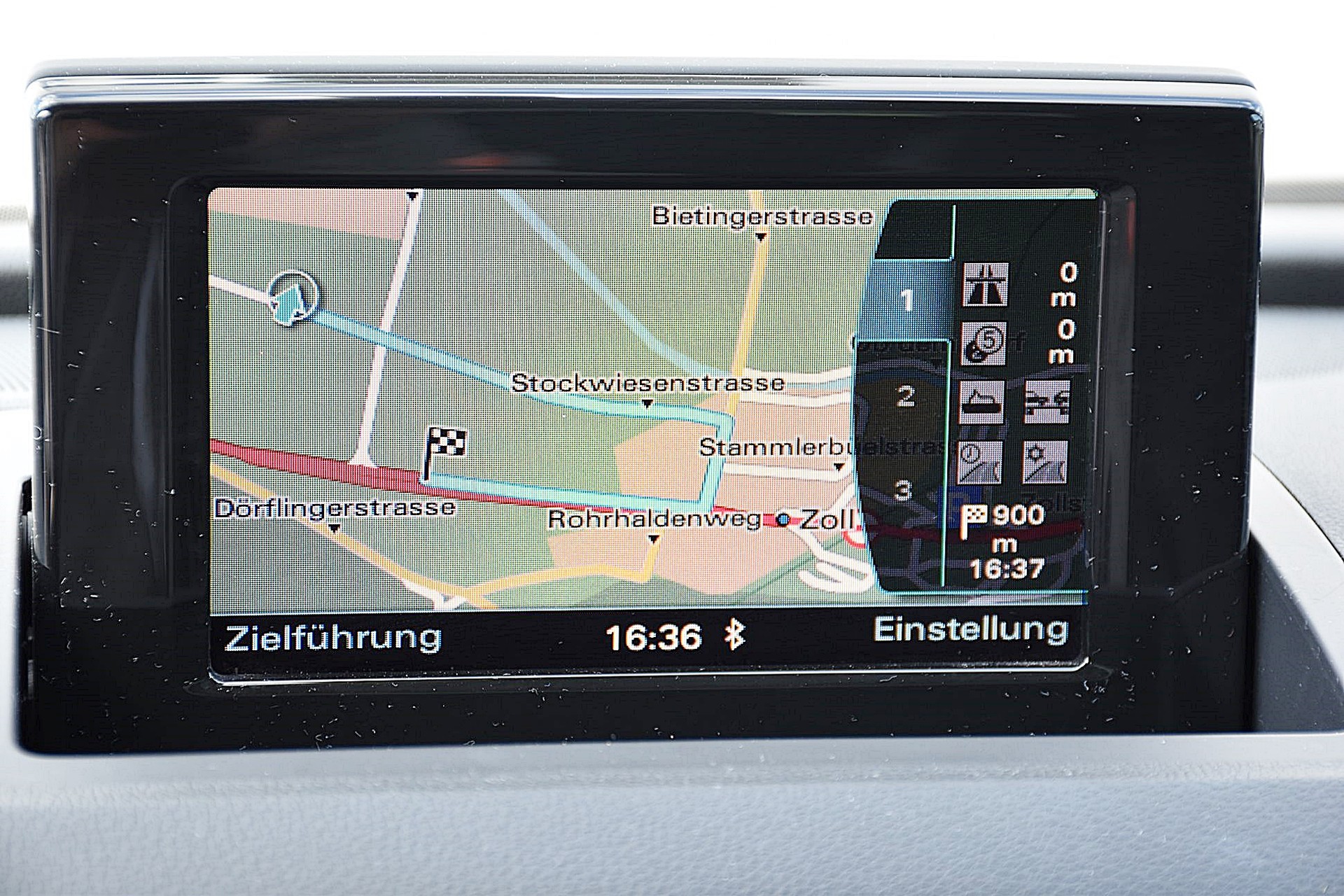 AUDI Q3 2.0 TFSI quattro-image-8