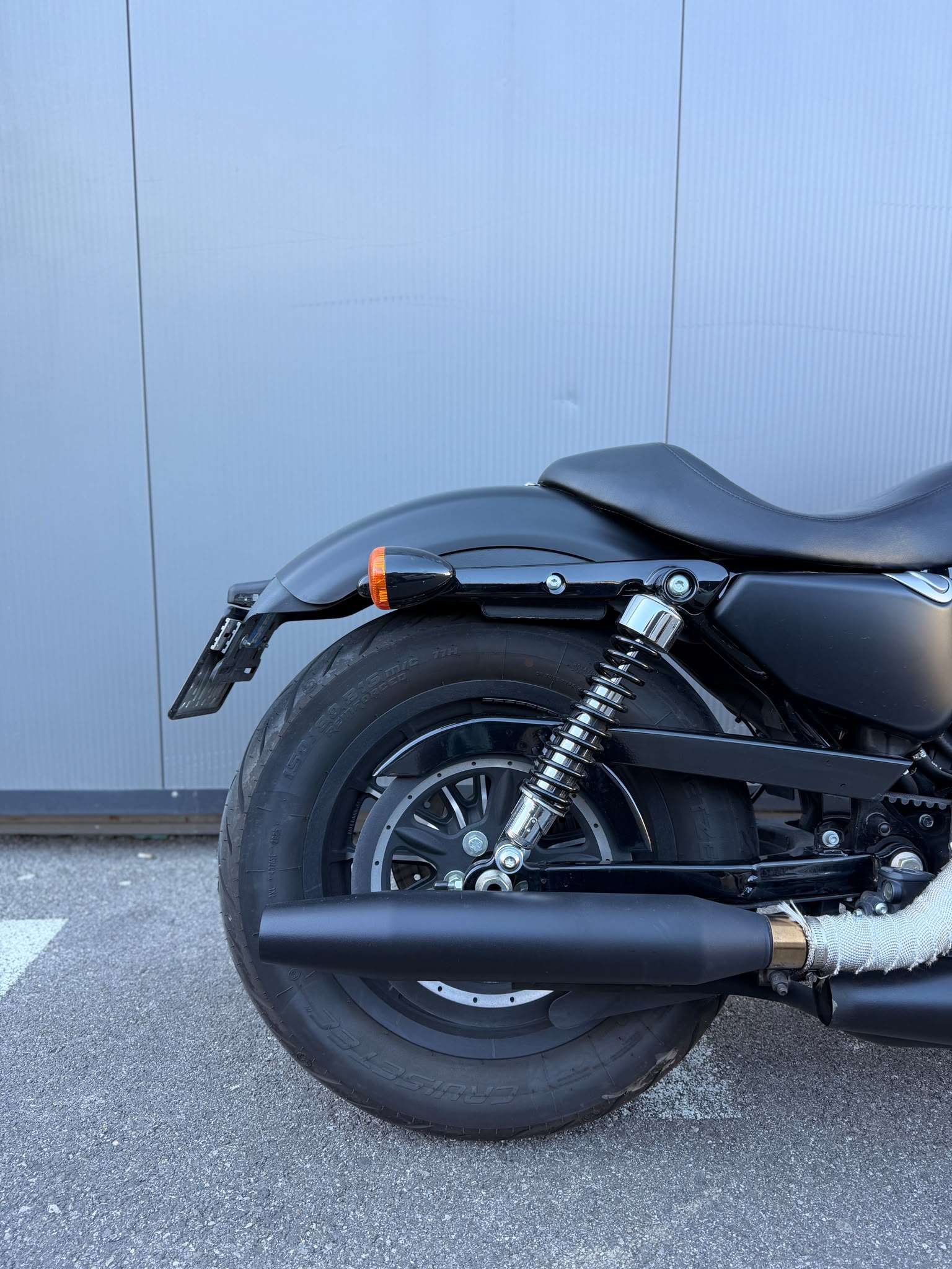 HARLEY-DAVIDSON XL 883N SPORTSTER IRON-showroom-element-3