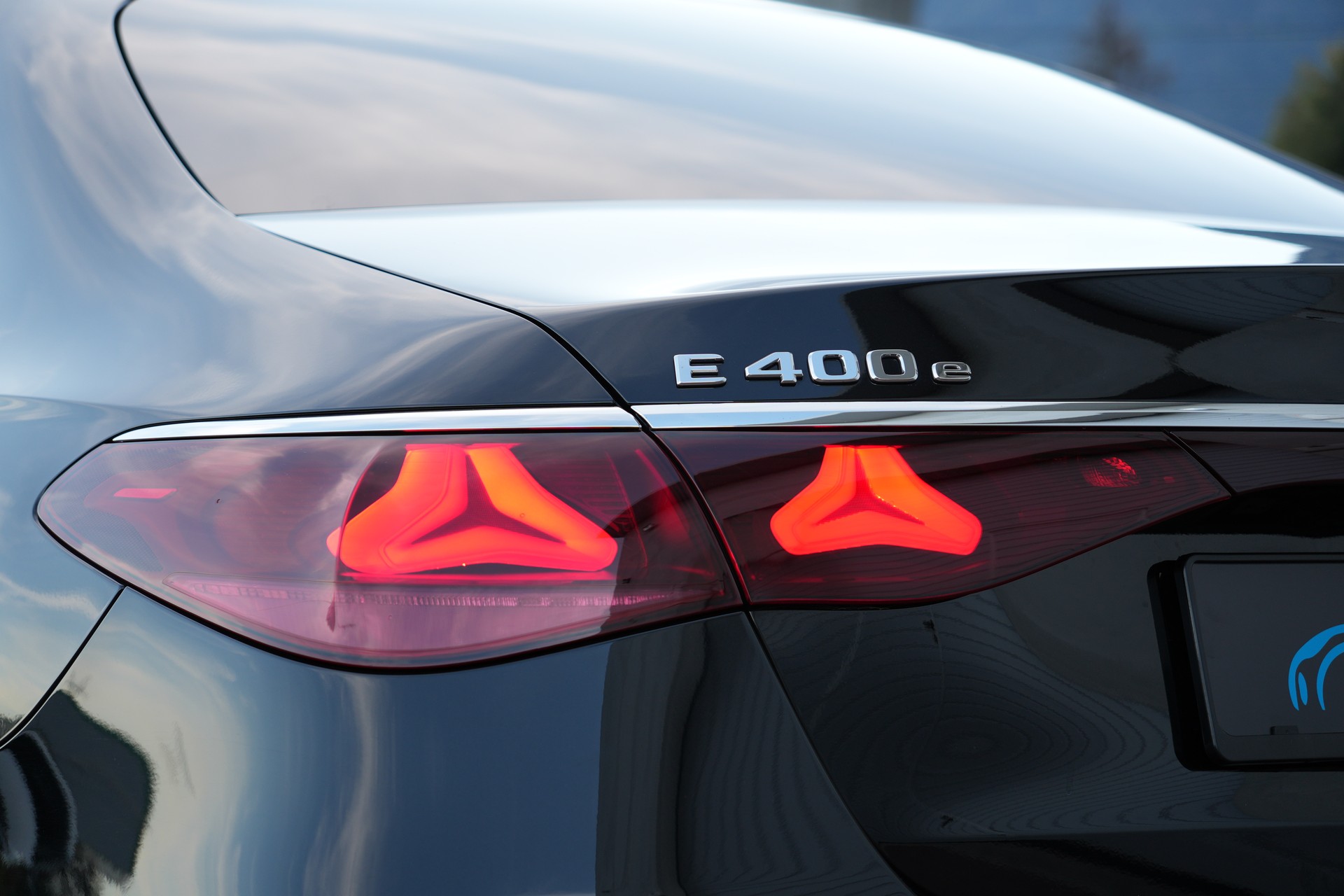 MERCEDES-BENZ E 400 e 4Matic 9G-Tronic (CH)-image-12