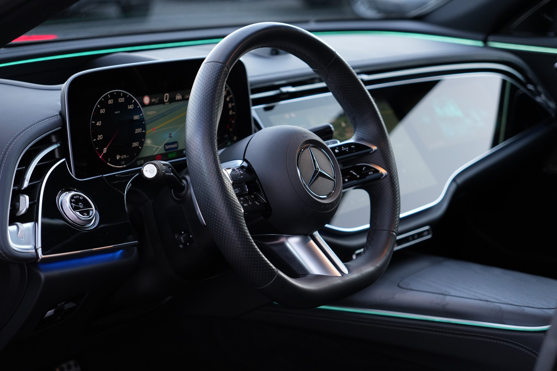 MERCEDES-BENZ E 400 e 4Matic 9G-Tronic (CH)-image-14