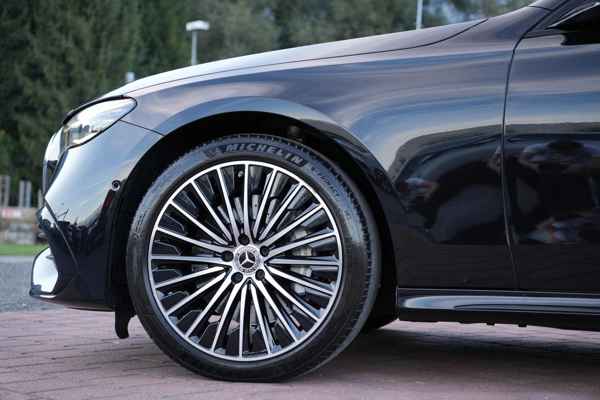 MERCEDES-BENZ E 400 e 4Matic 9G-Tronic (CH)-image-10
