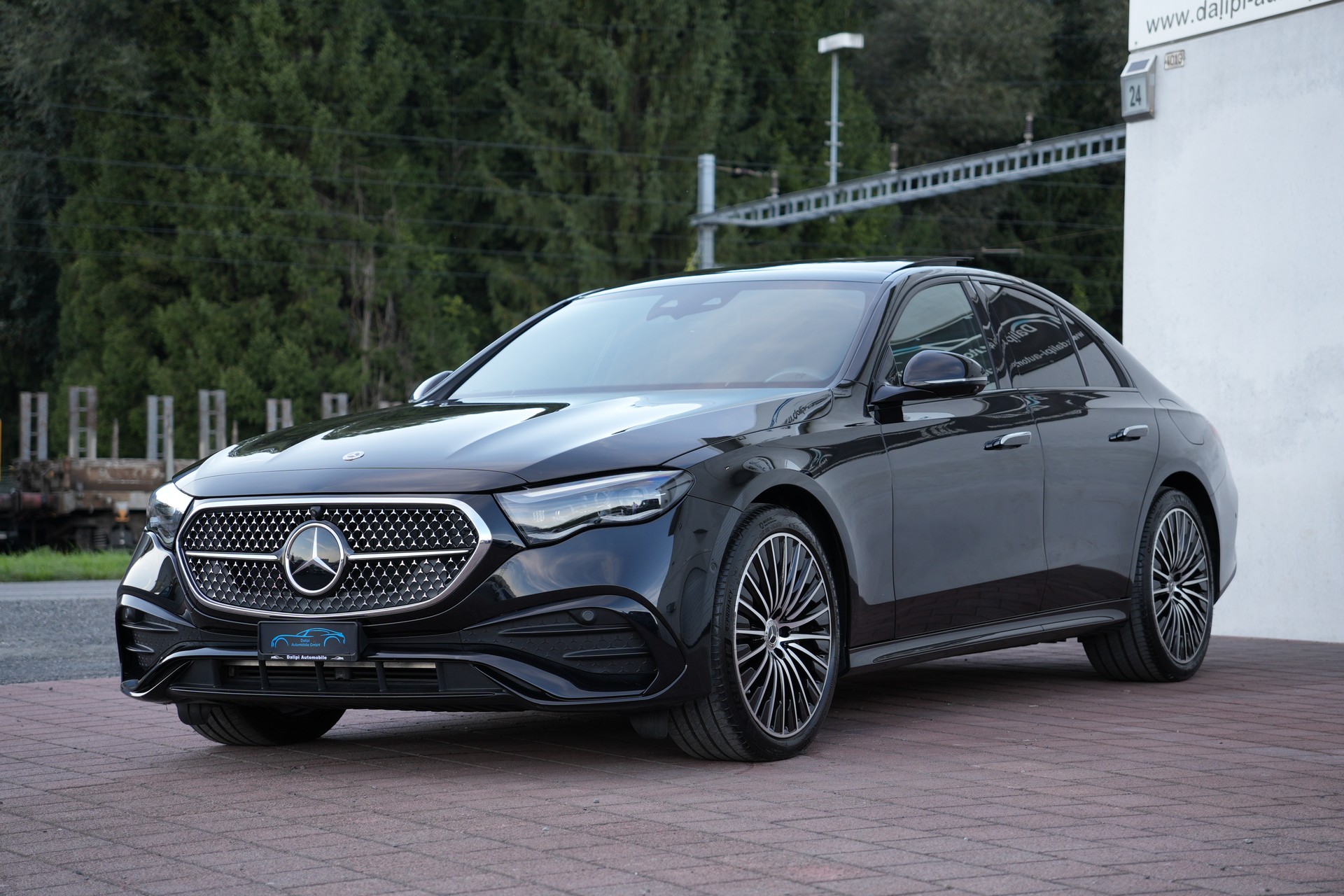 MERCEDES-BENZ E 400 e 4Matic 9G-Tronic (CH)-image-7
