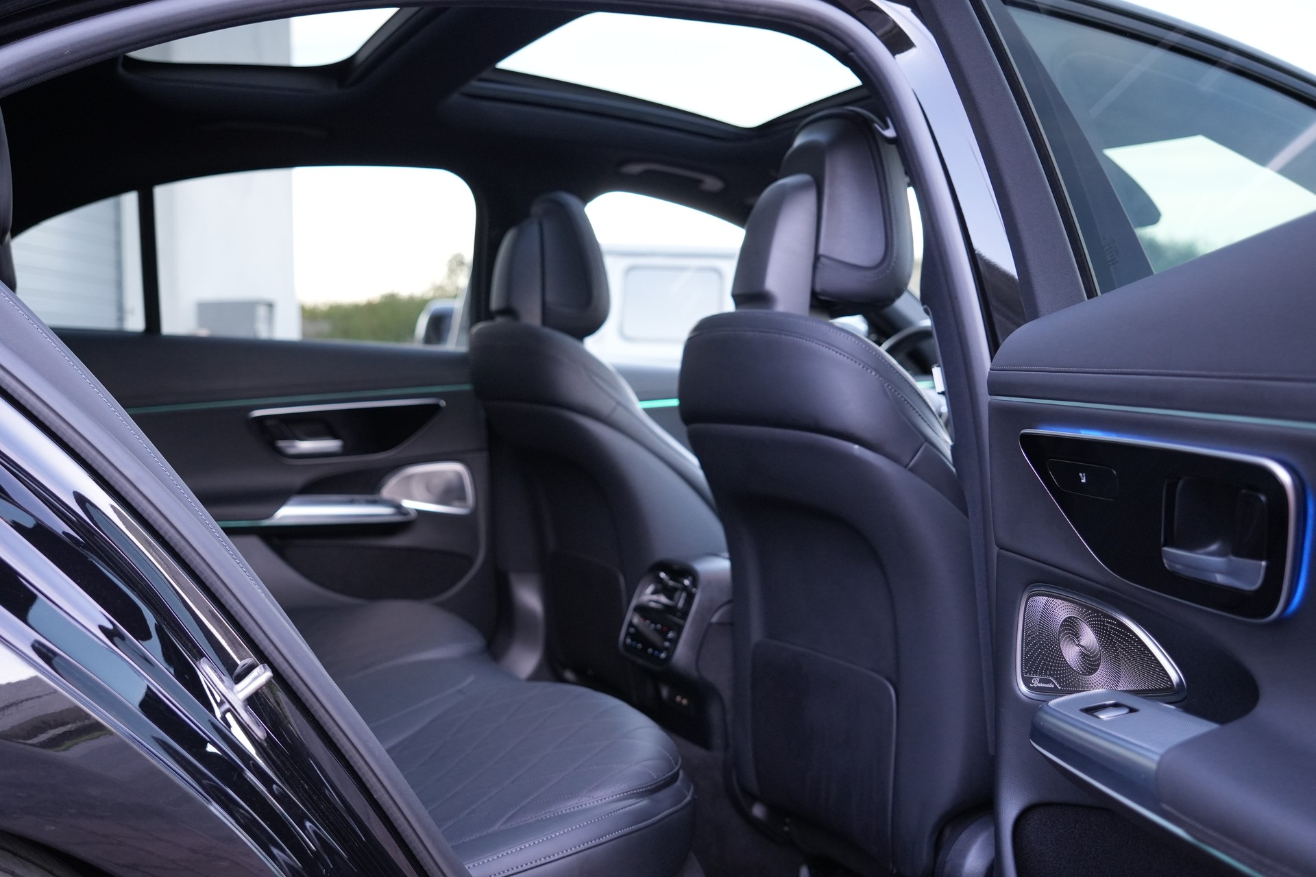 MERCEDES-BENZ E 400 e 4Matic 9G-Tronic (CH)-image-19