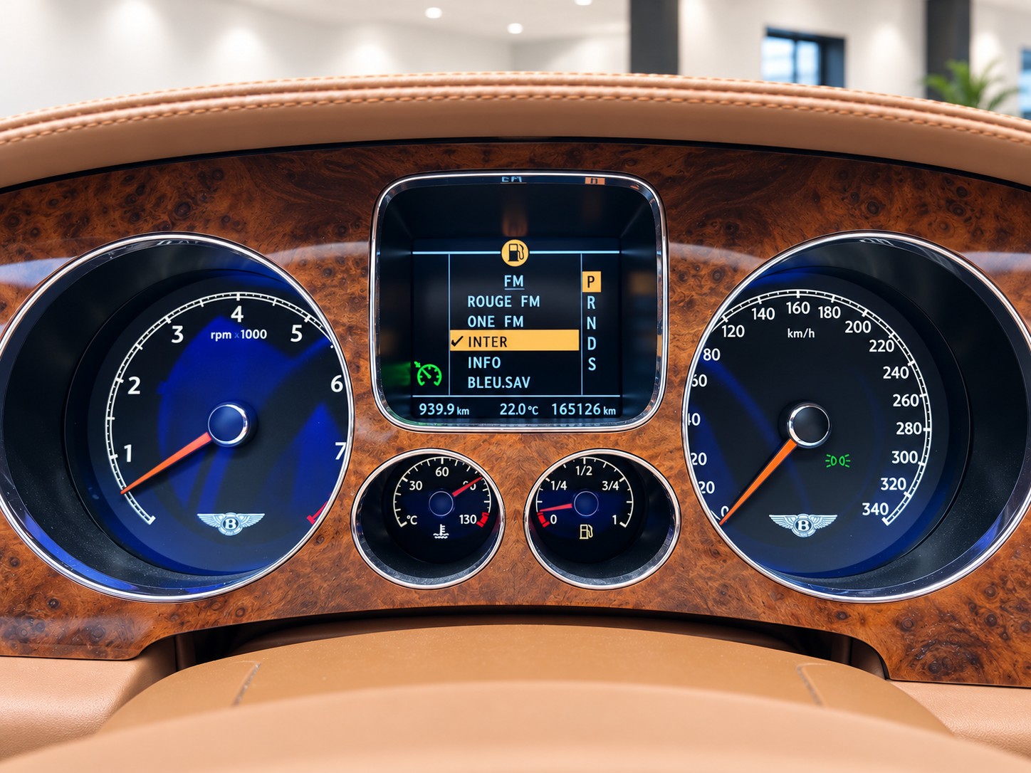 BENTLEY Continental GT 6.0-image-13