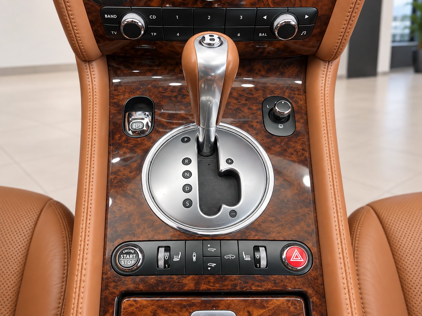 BENTLEY Continental GT 6.0-image-12