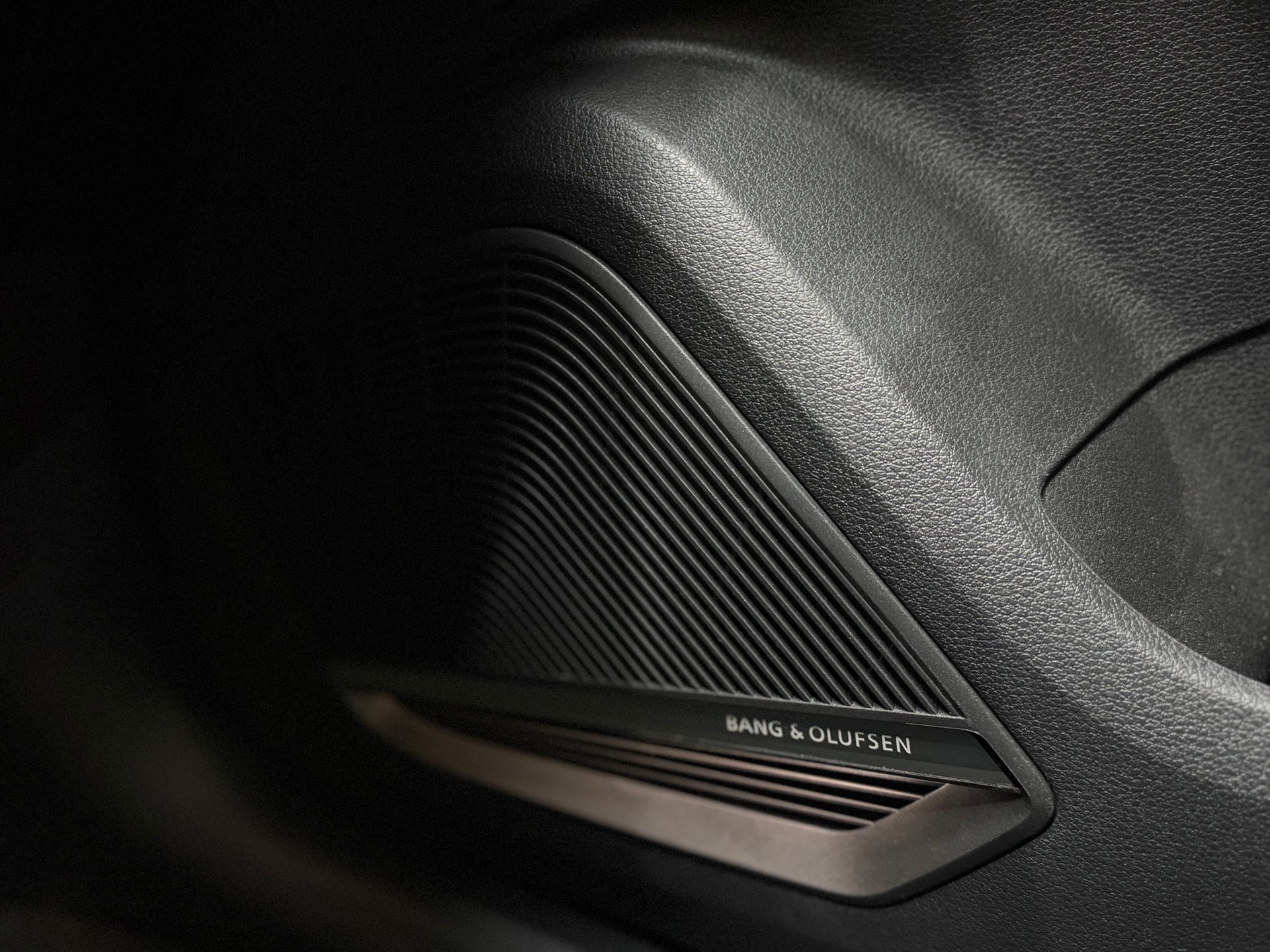 AUDI SQ2 TFSI quattro S-tronic-image-25