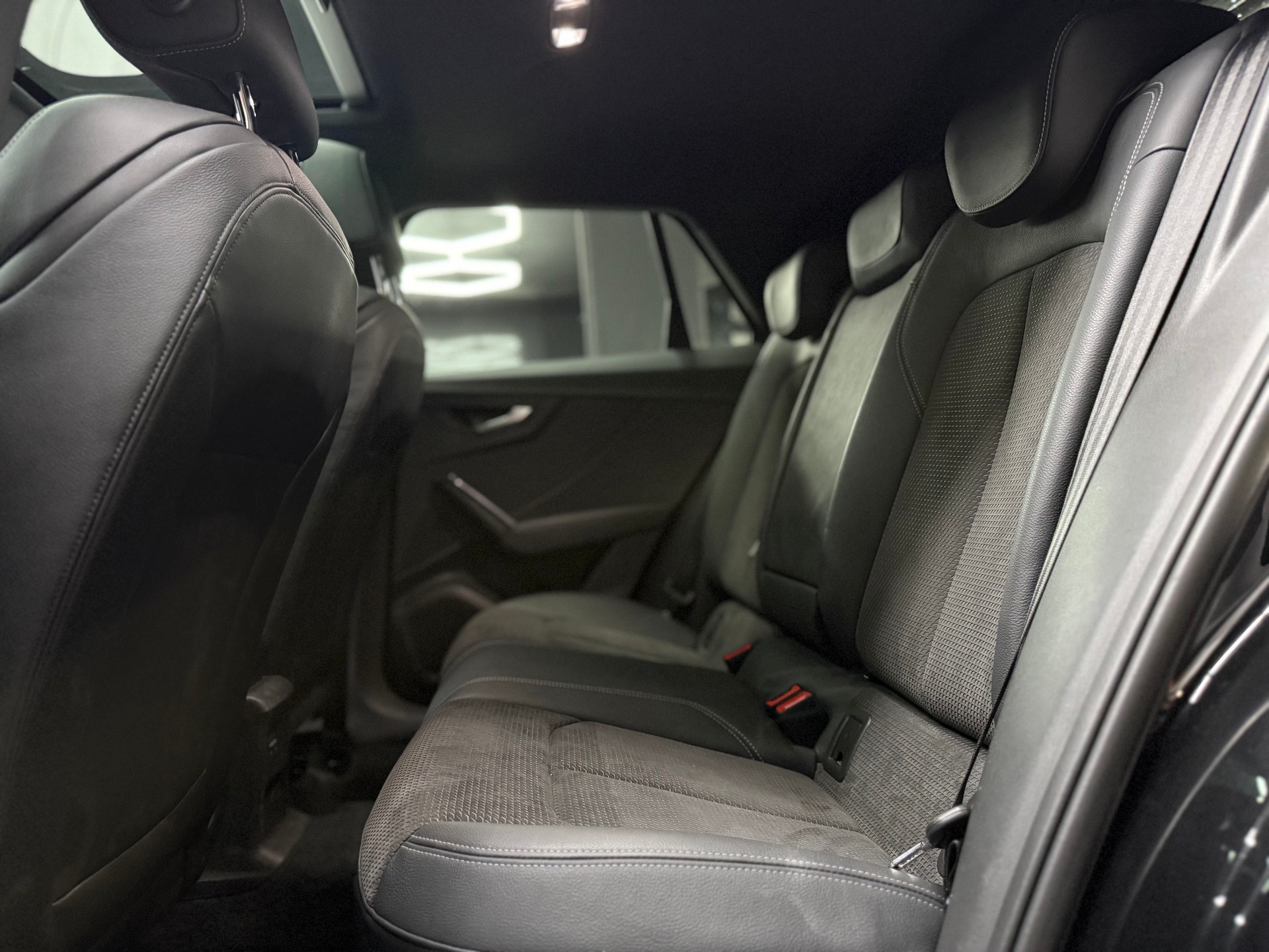 AUDI SQ2 TFSI quattro S-tronic-image-12