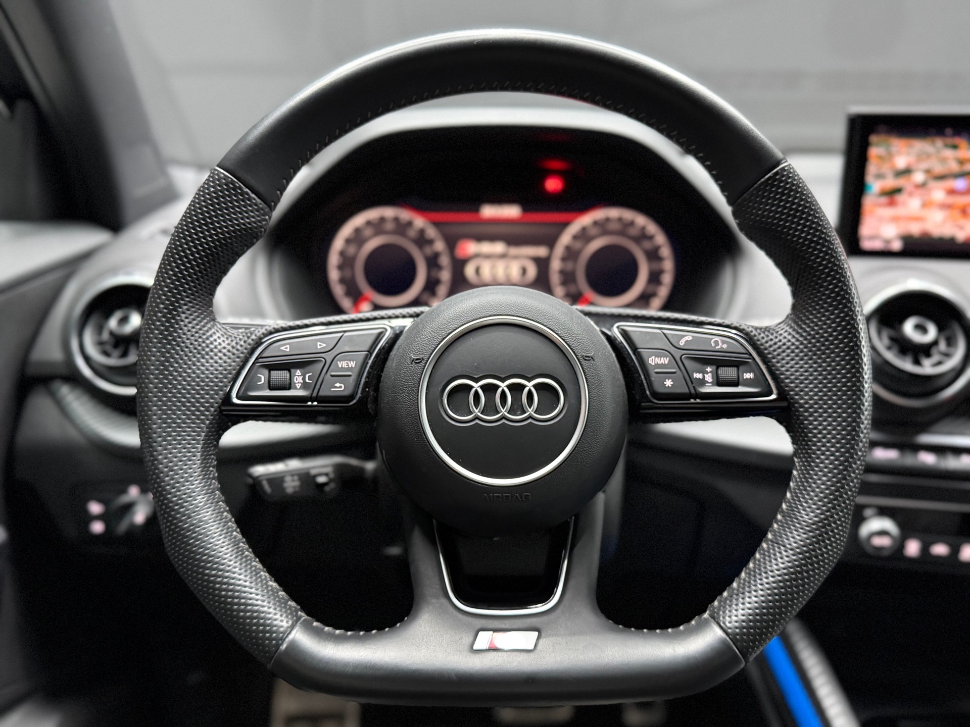 AUDI SQ2 TFSI quattro S-tronic-image-21