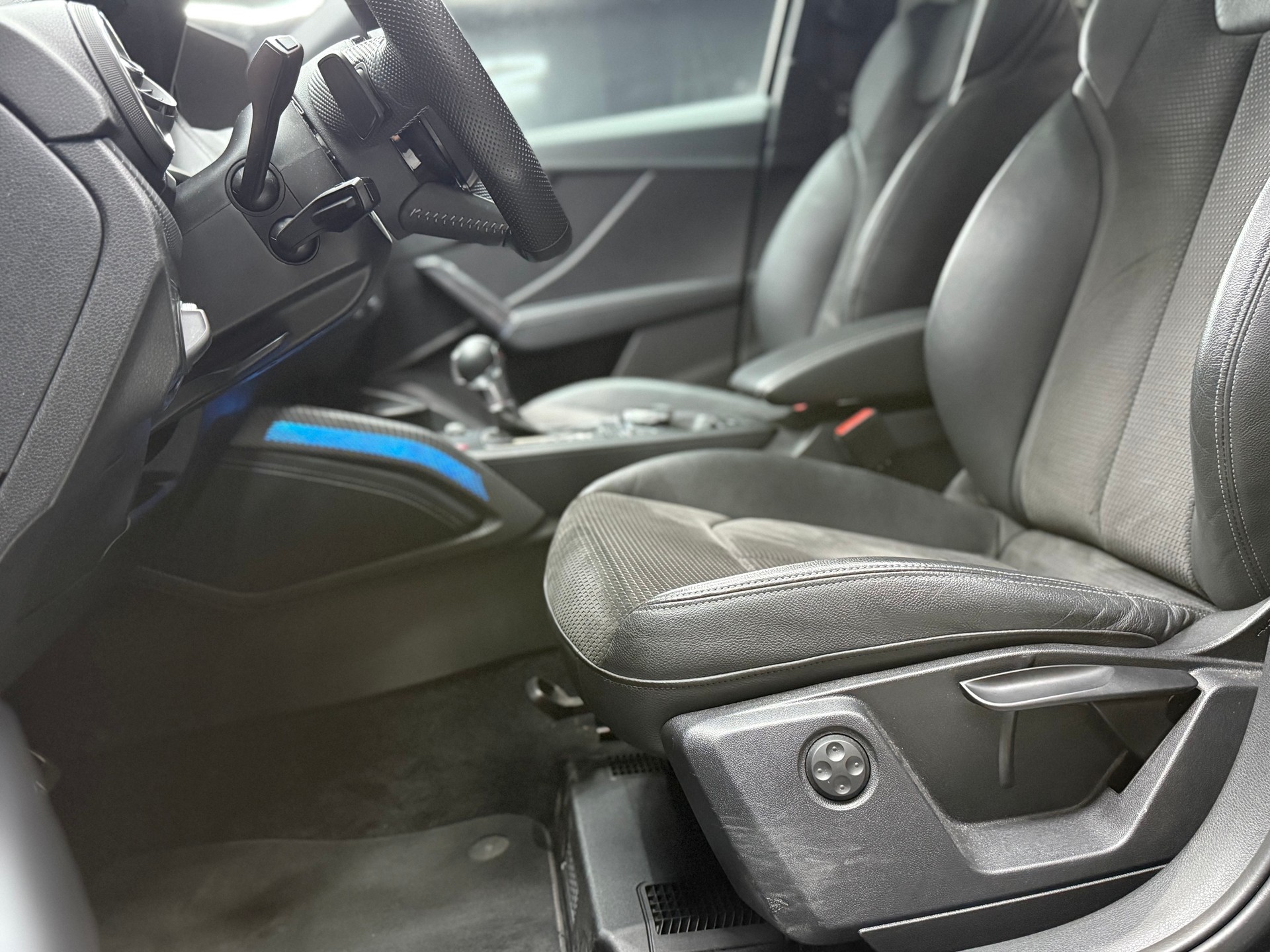 AUDI SQ2 TFSI quattro S-tronic-image-19