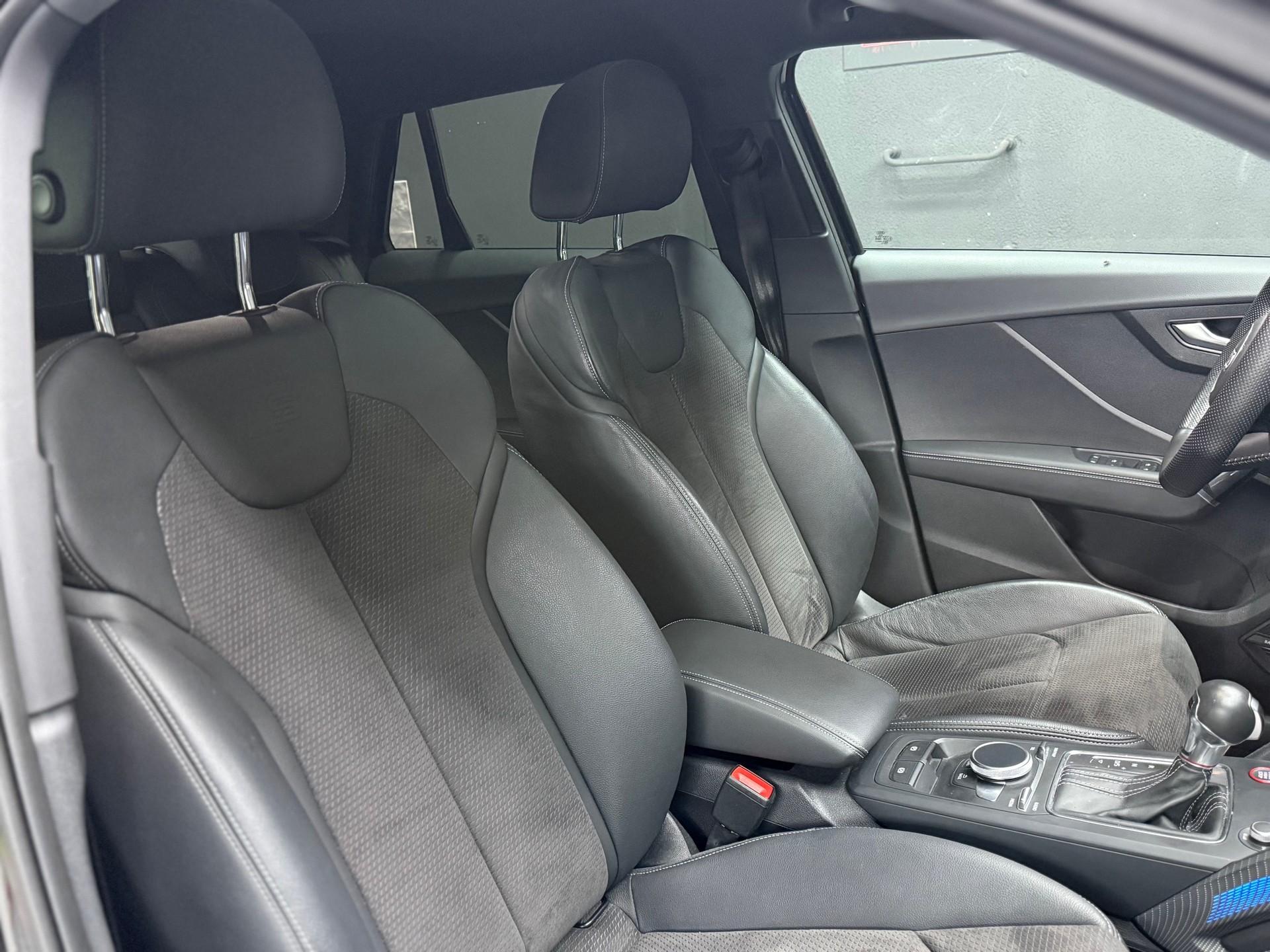 AUDI SQ2 TFSI quattro S-tronic-image-9