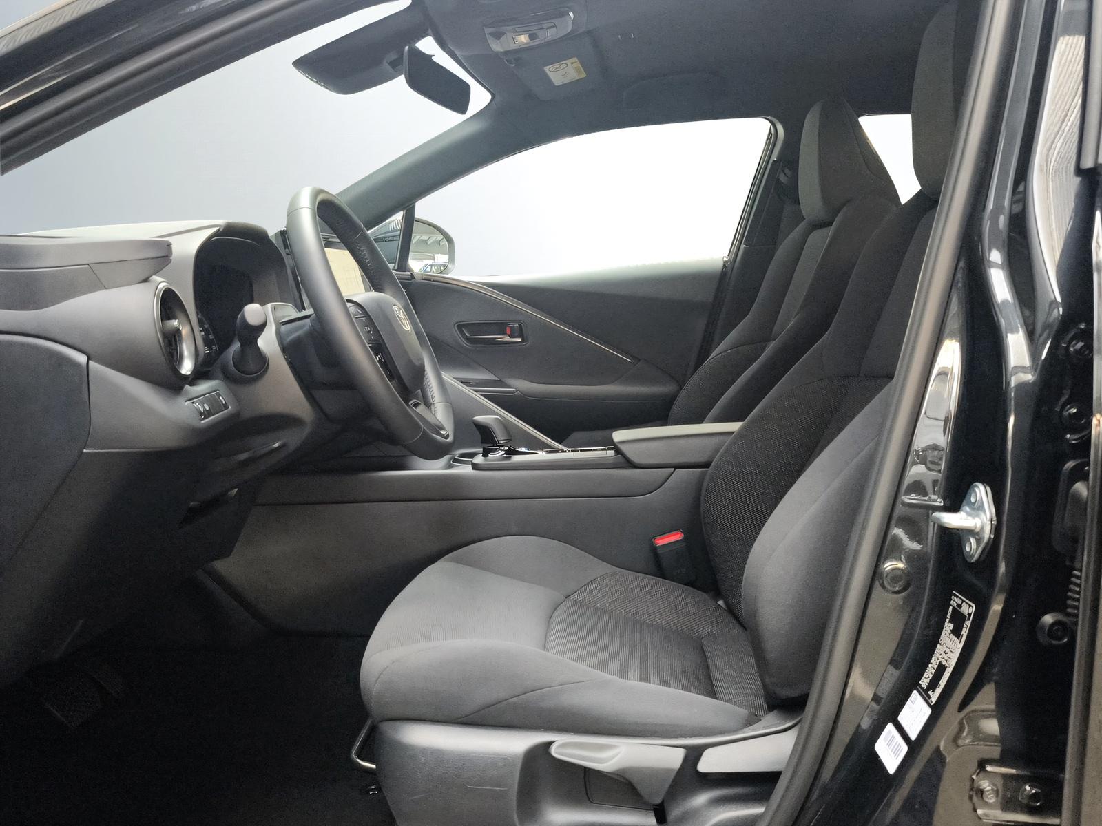 TOYOTA C-HR 1.8 HEV Comfort-image-3