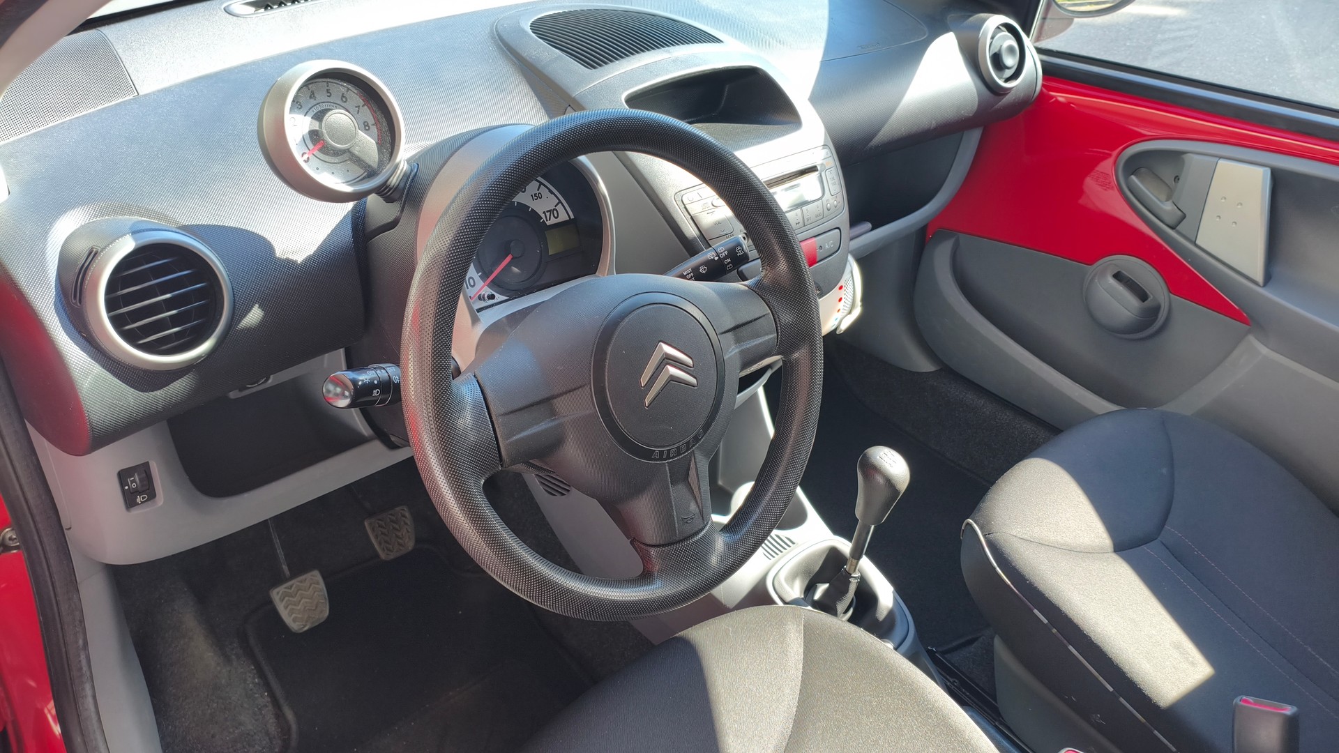CITROEN C1 1.0i Edition-image-6
